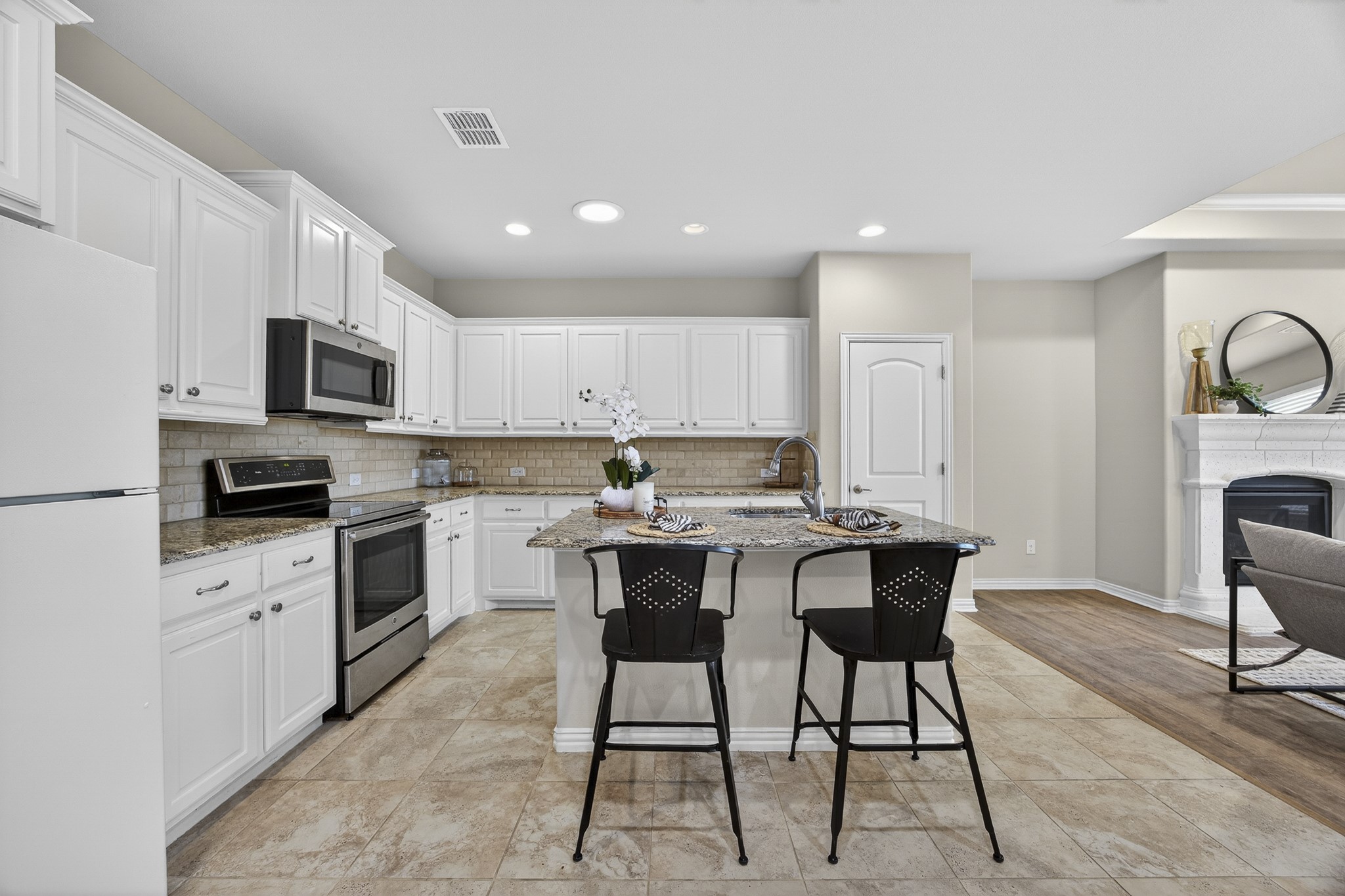 1815 Ladera Way 1815