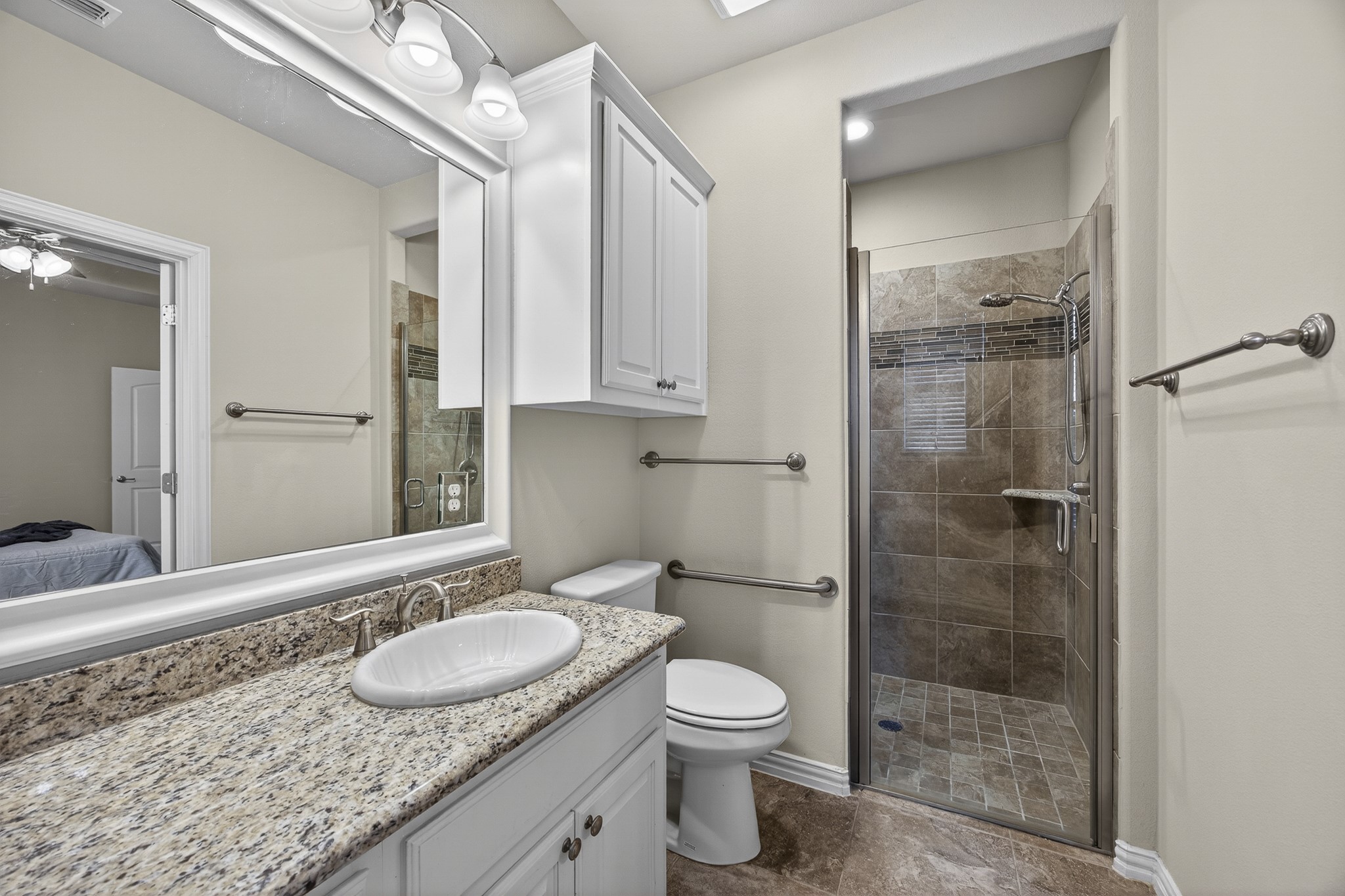 1815 Ladera Way 1815