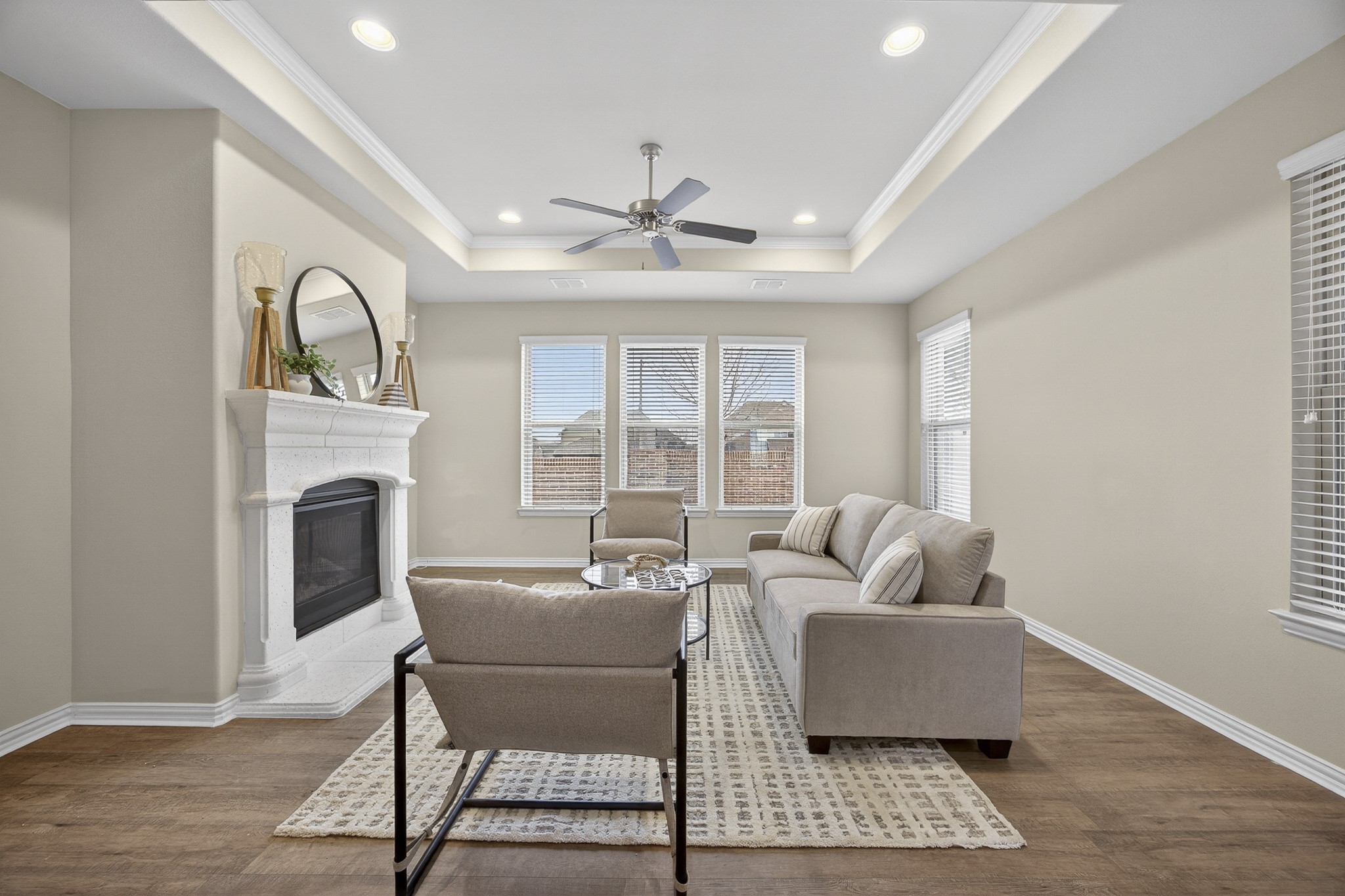 1815 Ladera Way 1815