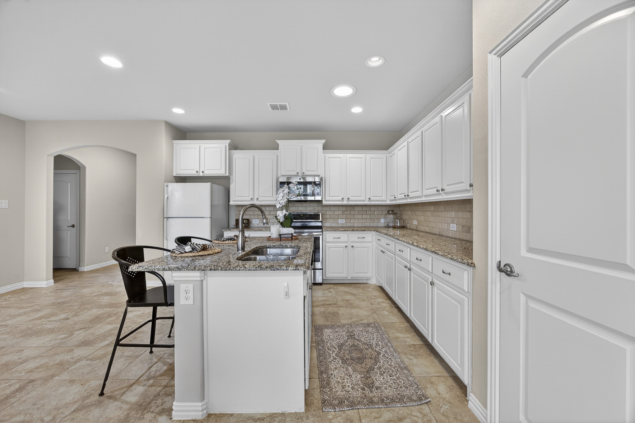 1815 Ladera Way 1815