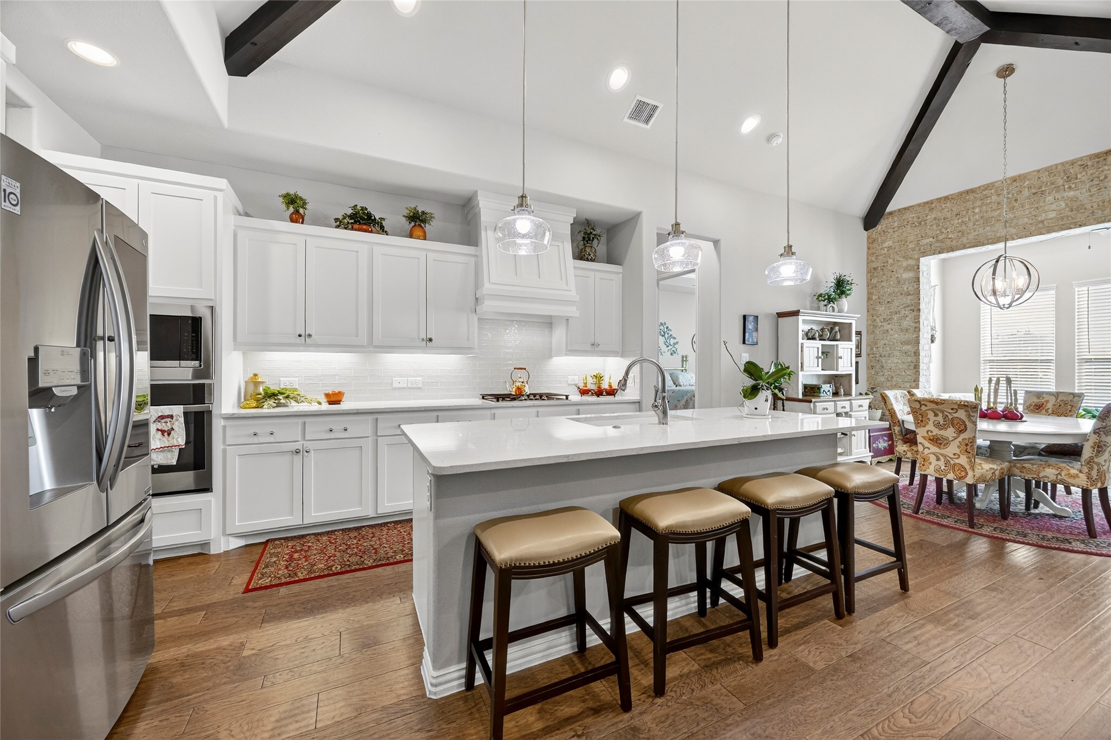 2702 Esplanade Boulevard 2702