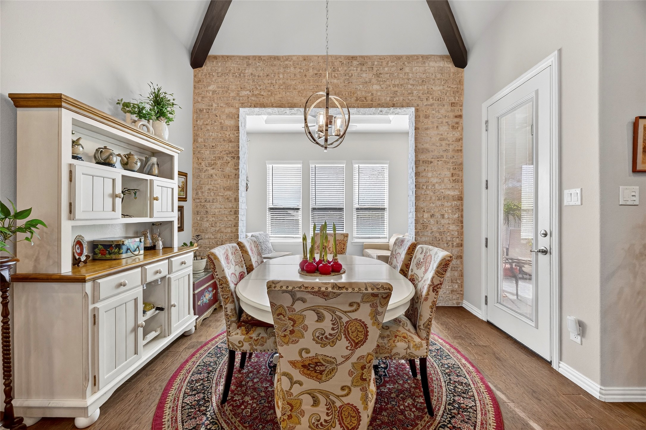 2702 Esplanade Boulevard 2702