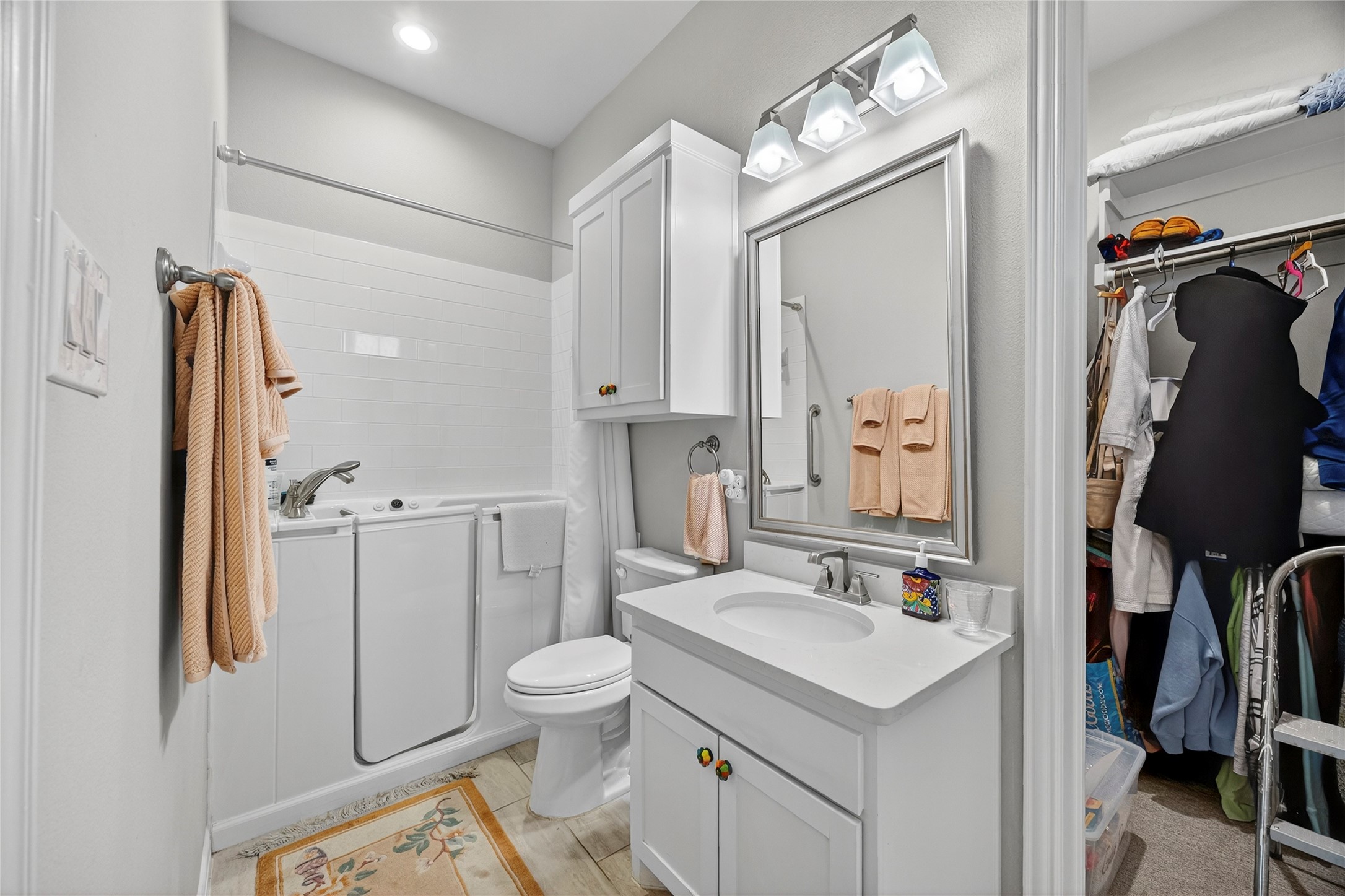 2702 Esplanade Boulevard 2702