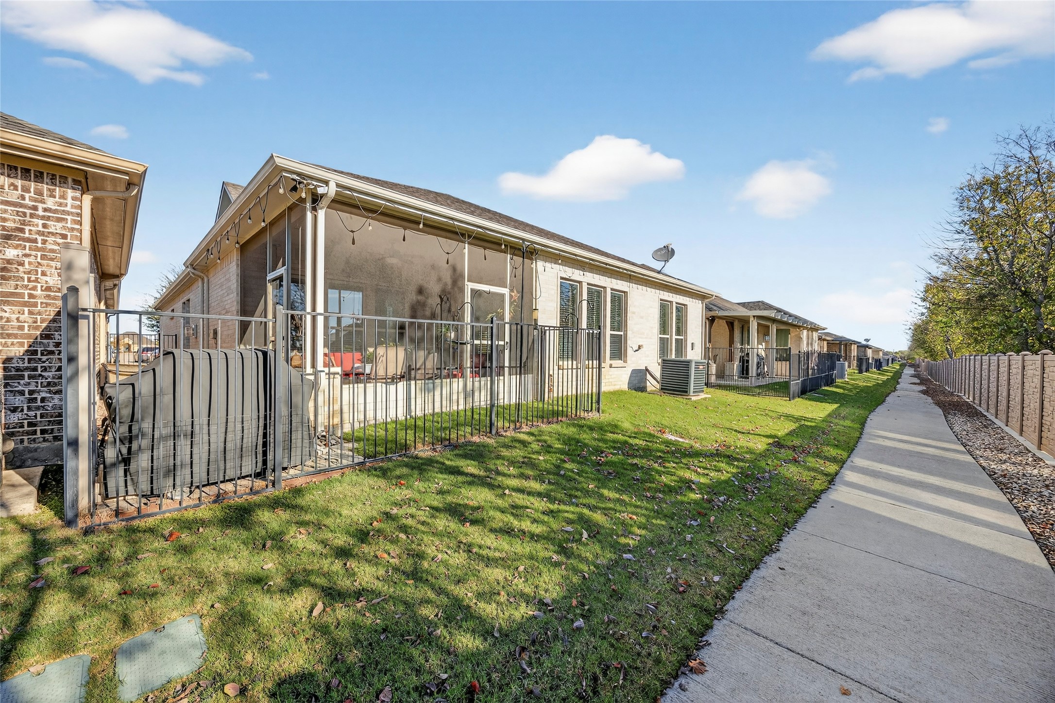 2702 Esplanade Boulevard 2702