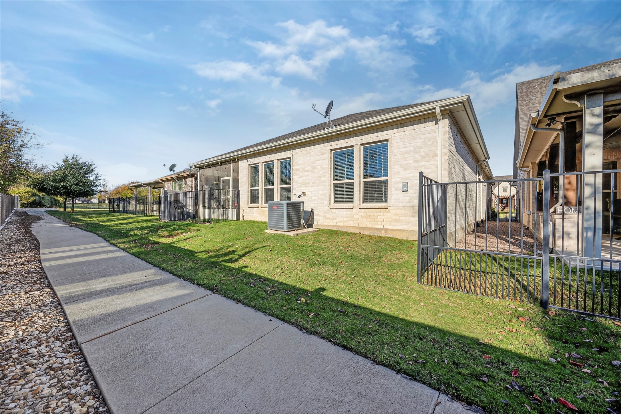 2702 Esplanade Boulevard 2702