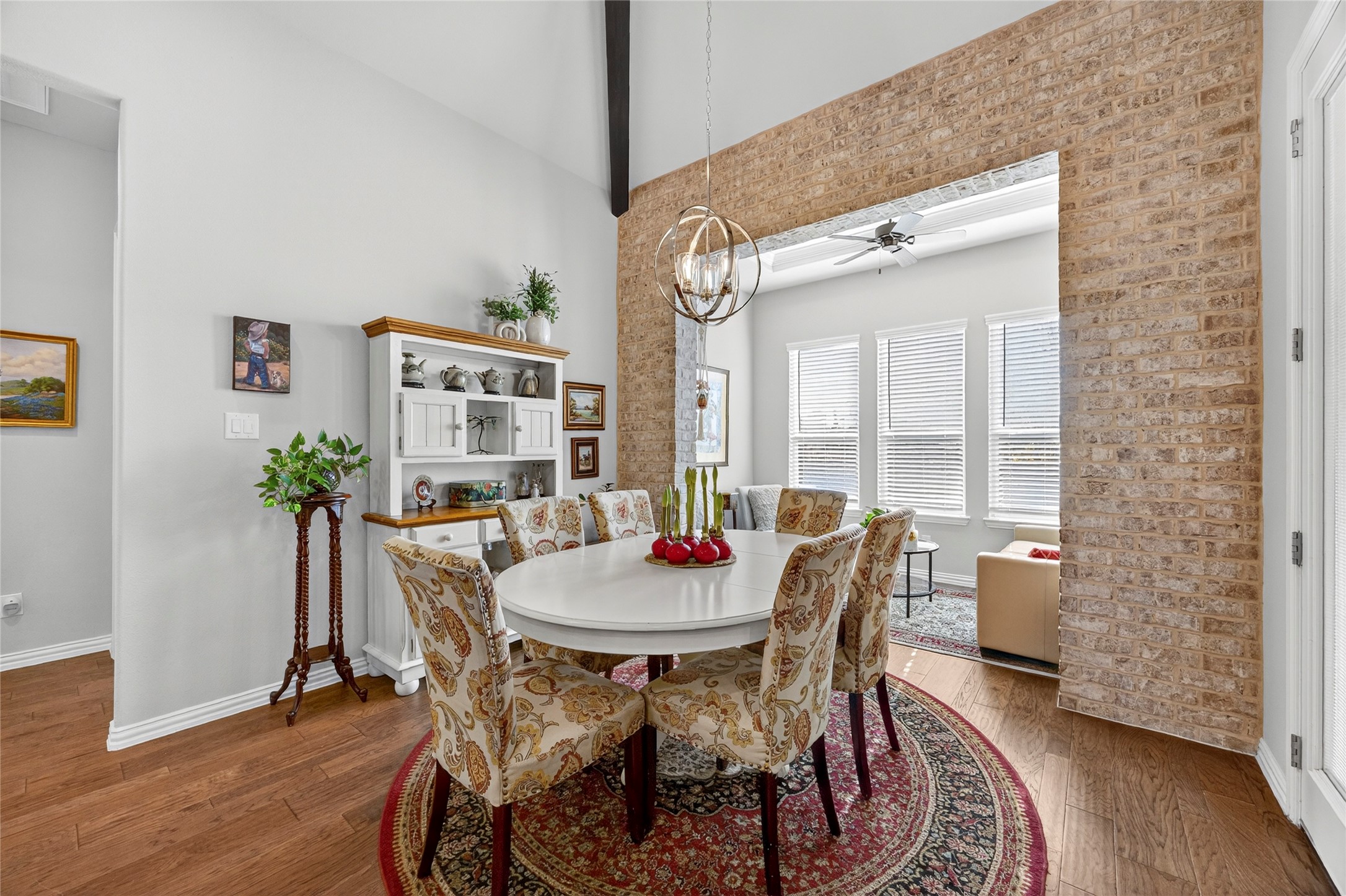 2702 Esplanade Boulevard 2702