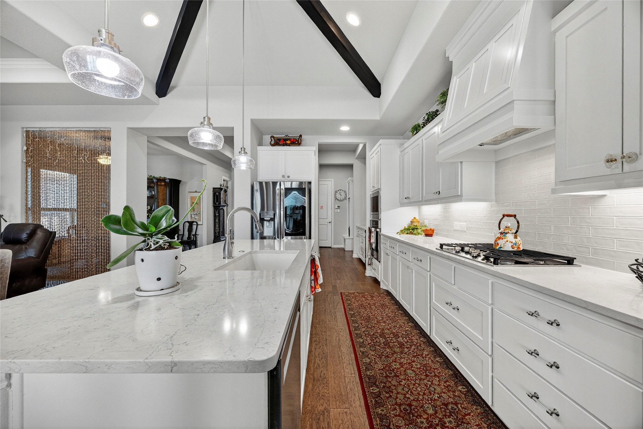 2702 Esplanade Boulevard 2702