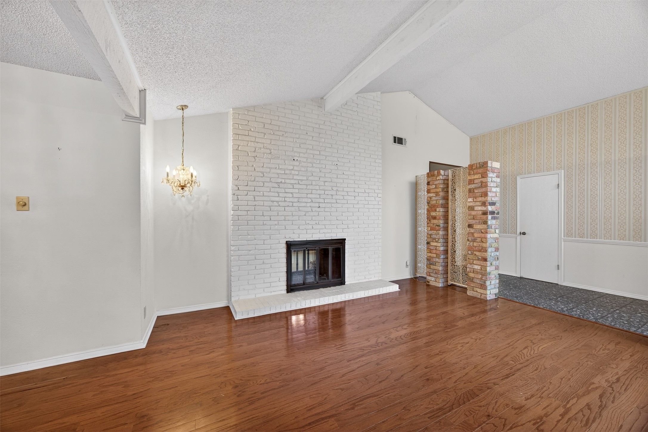 2907 Glasgow Drive