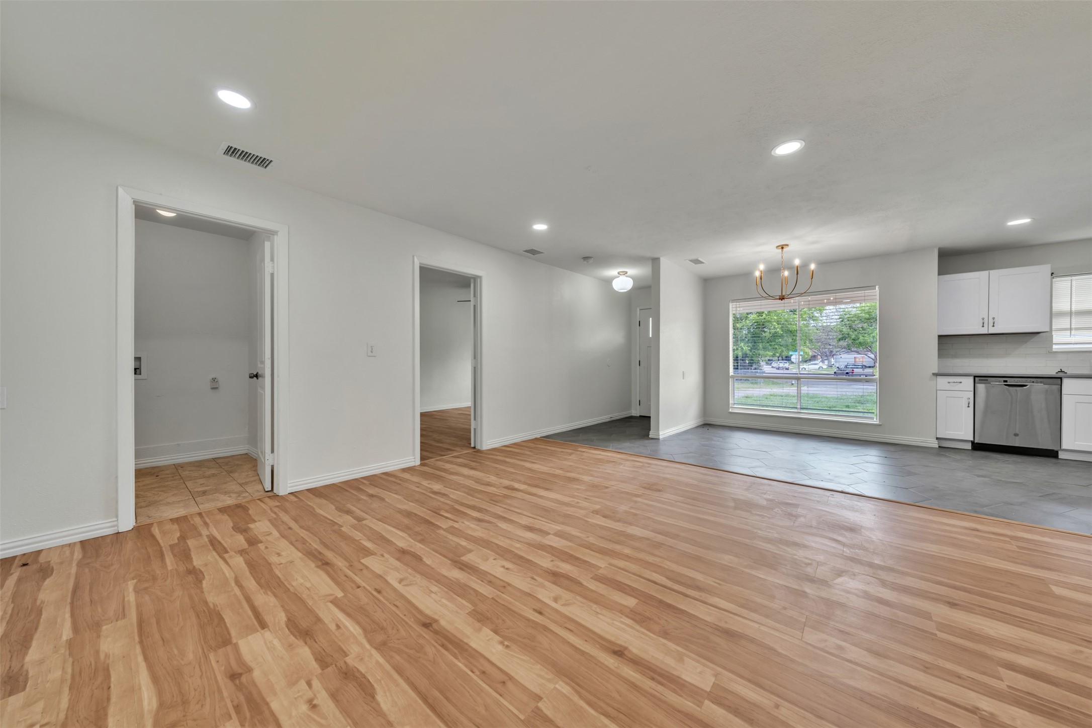 6401 Loydhill Lane