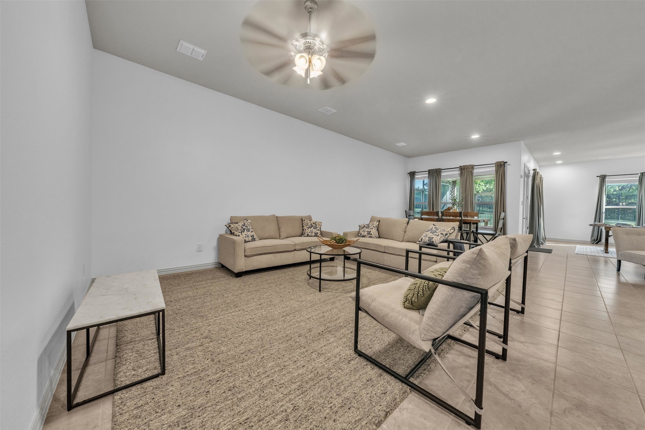 2801 Vista Azul Place 2801