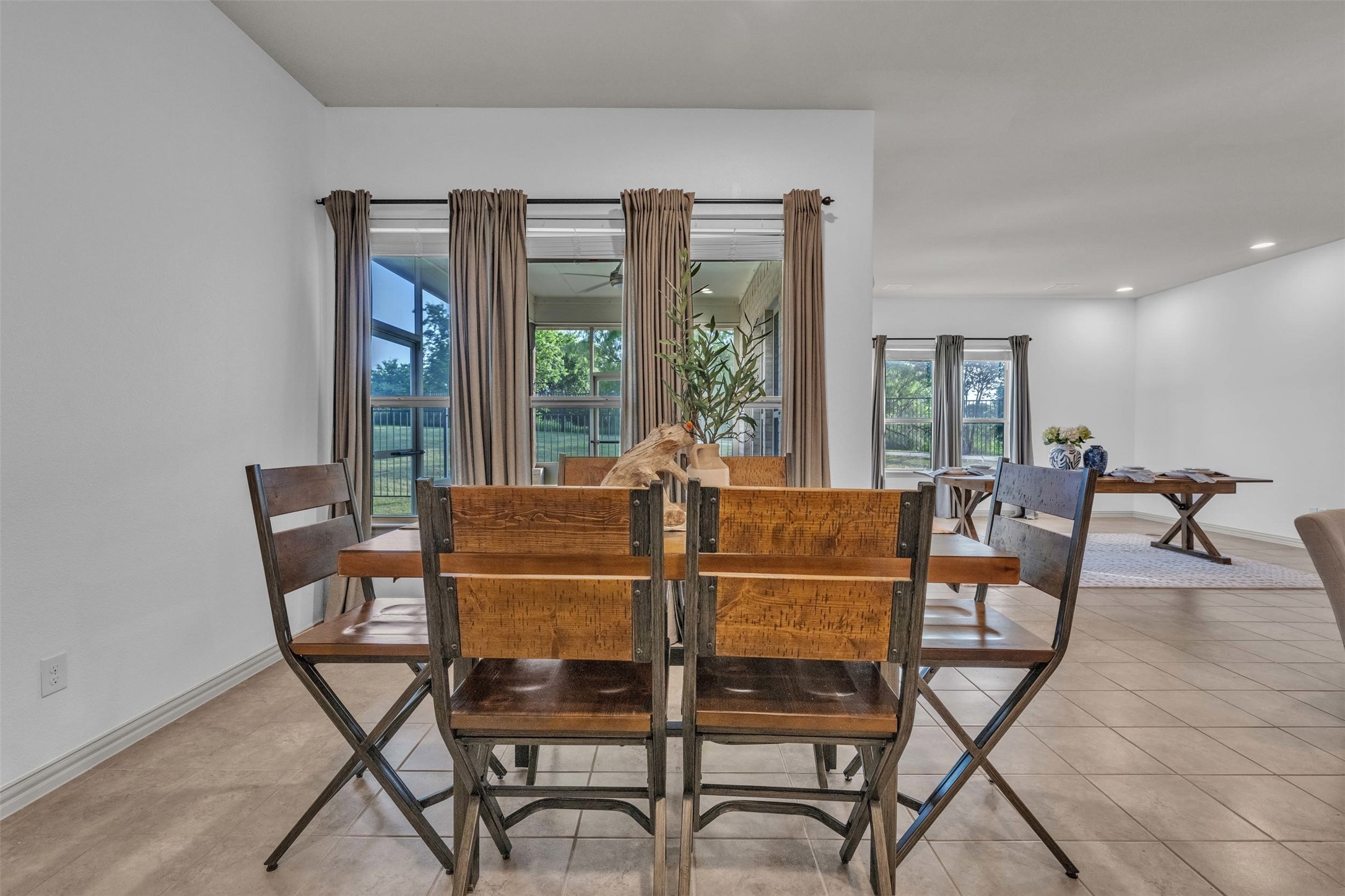 2801 Vista Azul Place 2801