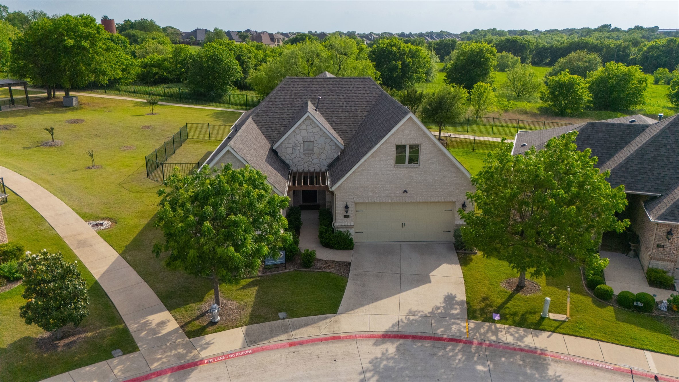 2801 Vista Azul Place 2801