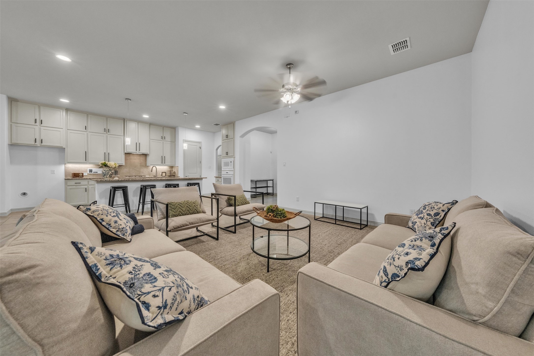 2801 Vista Azul Place 2801