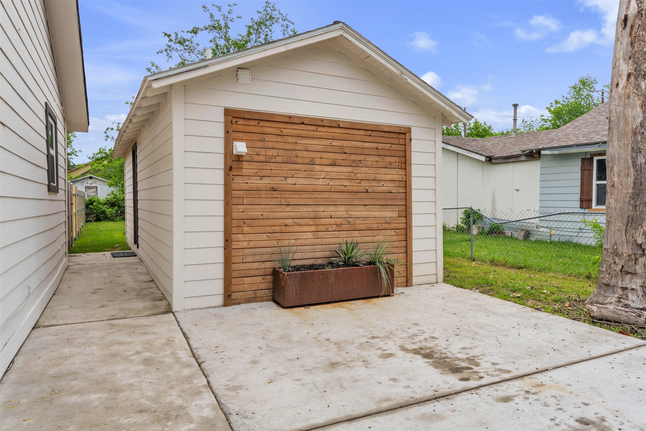 601 Pearson Avenue A