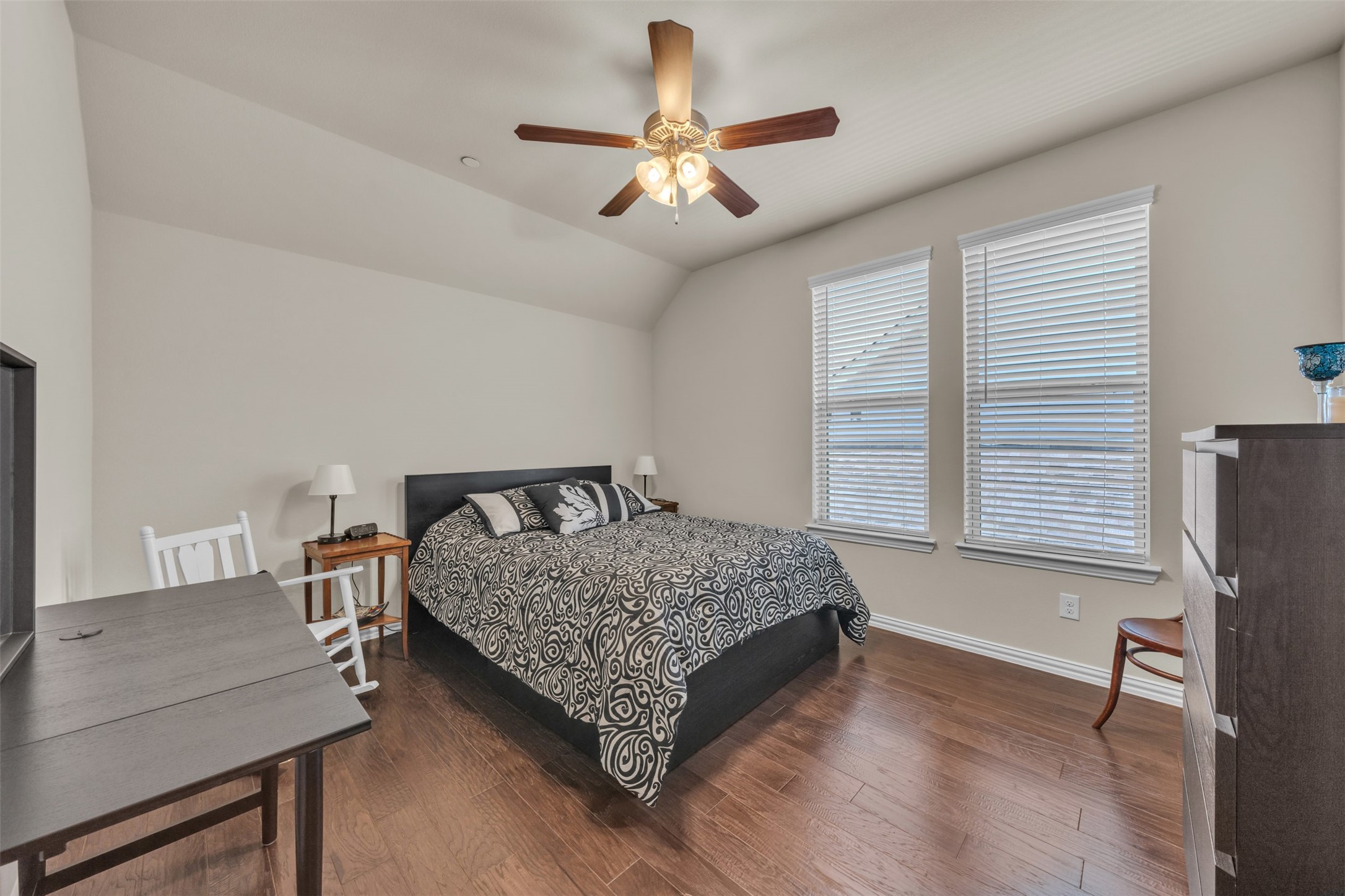 2704 Esplanade Boulevard 2704