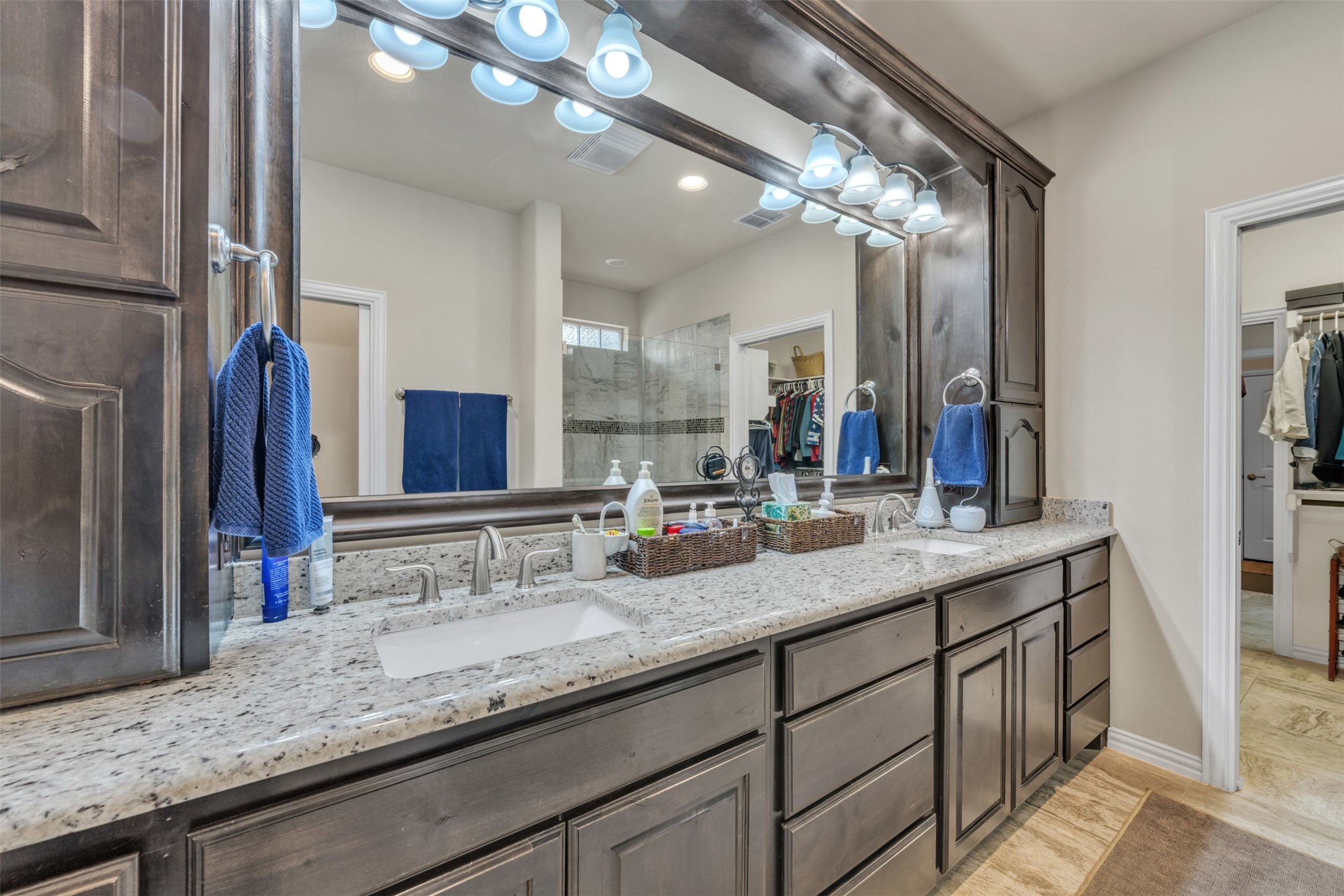 2704 Esplanade Boulevard 2704