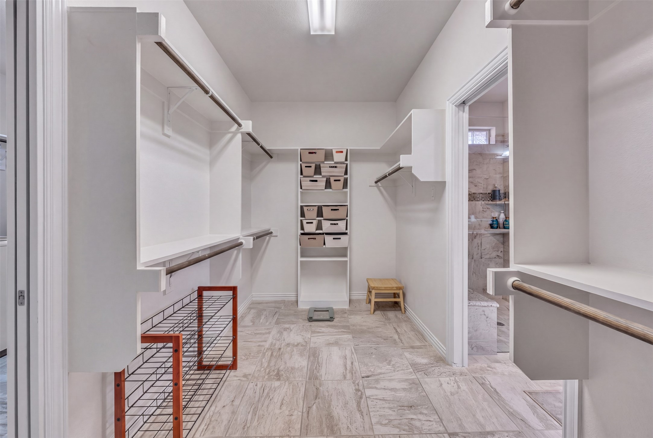 2704 Esplanade Boulevard 2704