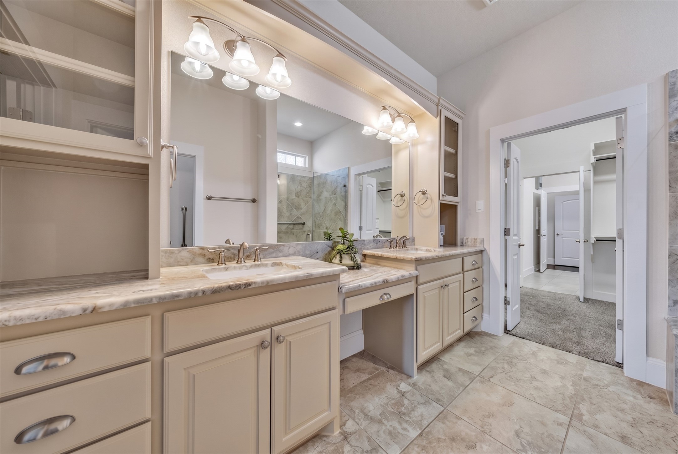 2908 Esplanade Boulevard 2908
