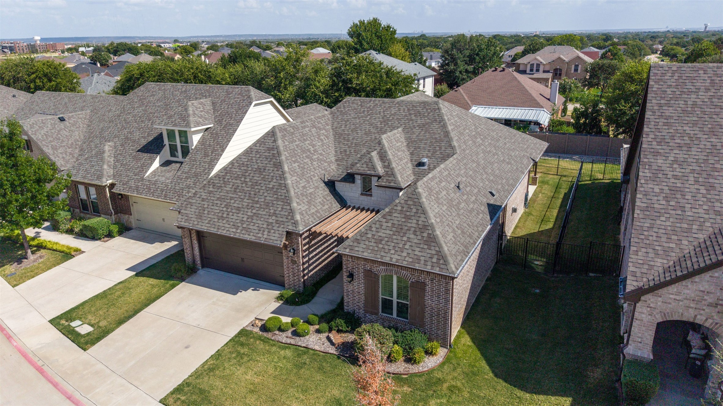 2908 Esplanade Boulevard 2908