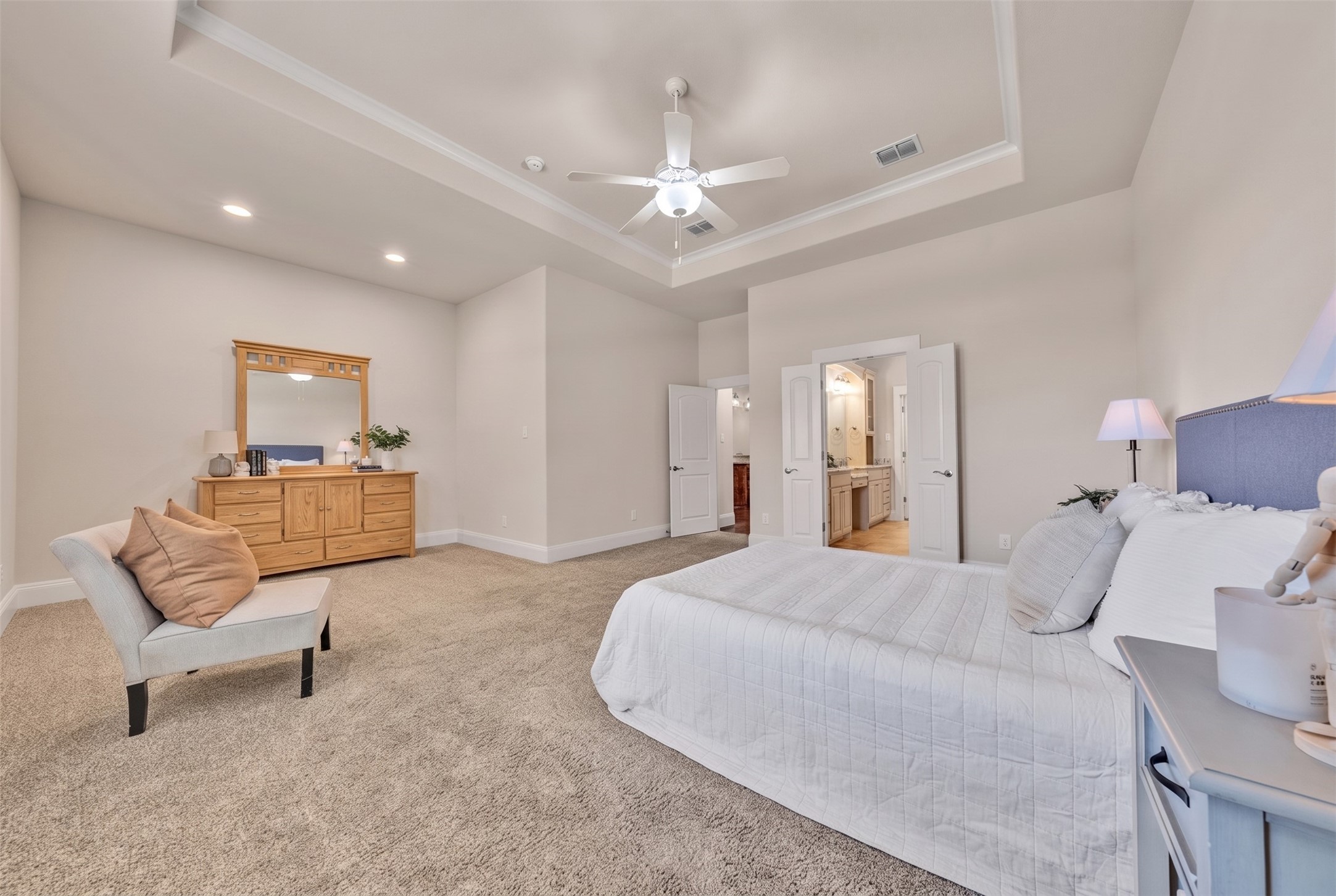 2908 Esplanade Boulevard 2908