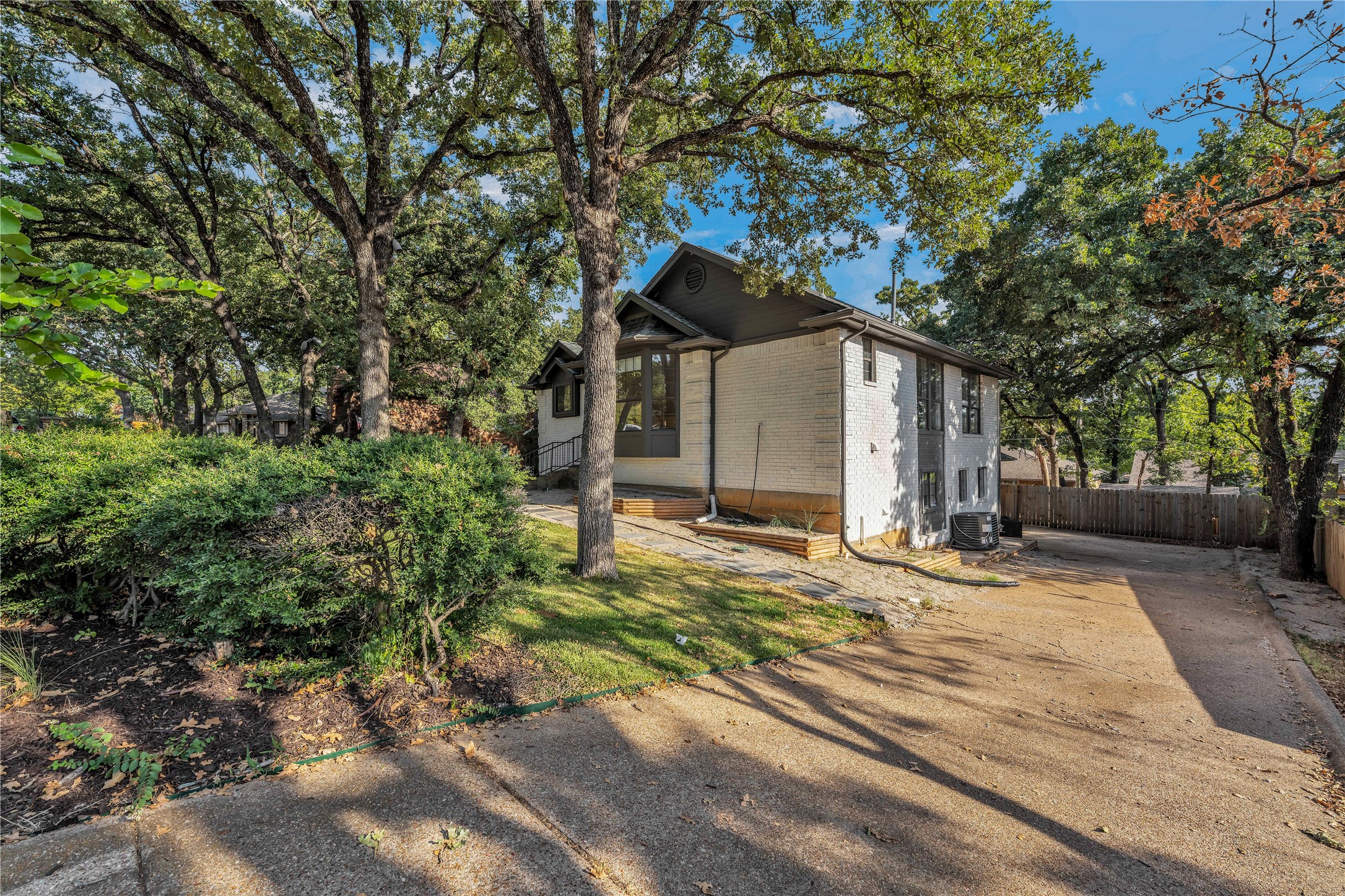 4404 Rain Forest Drive