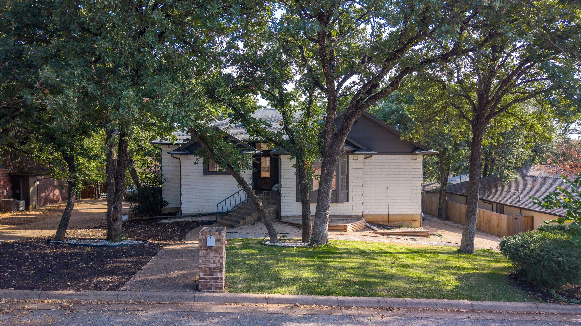 4404 Rain Forest Drive