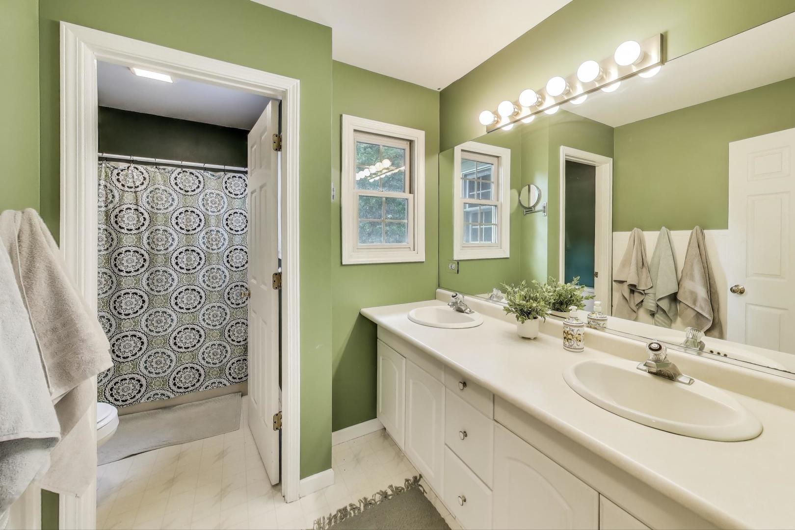 36391 N Tamarack Drive