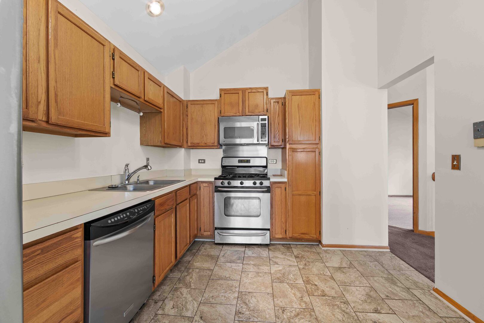 992 Manchester Circle Unit: 0