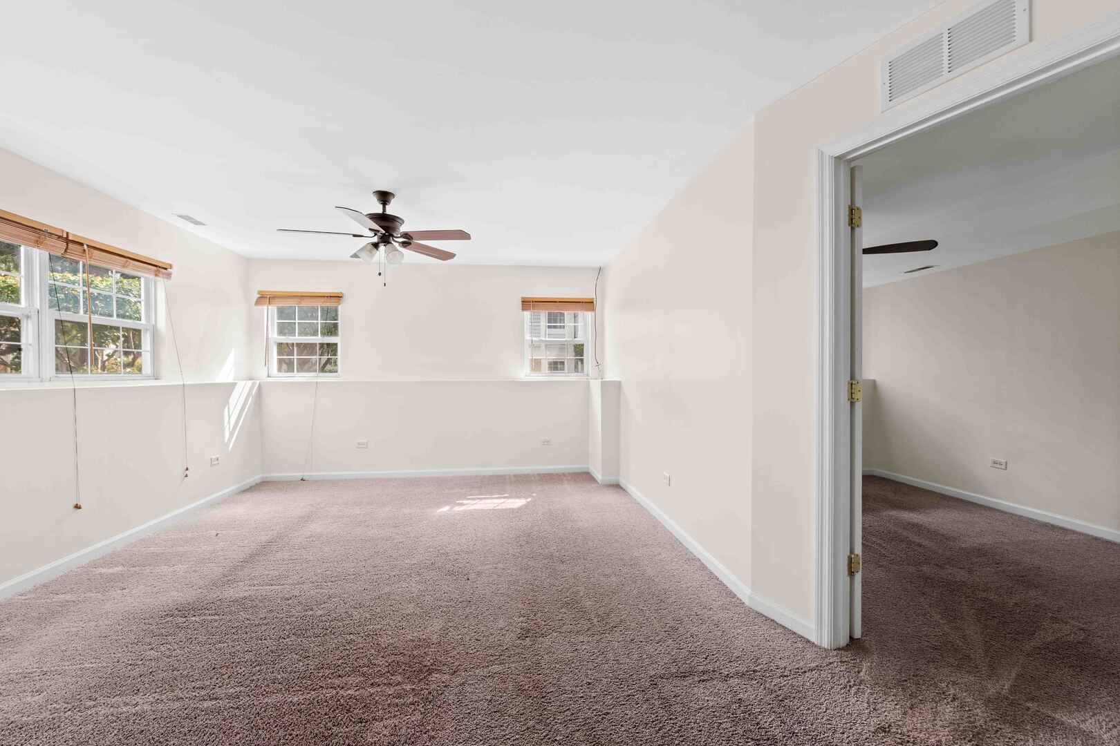 992 Manchester Circle Unit: 0