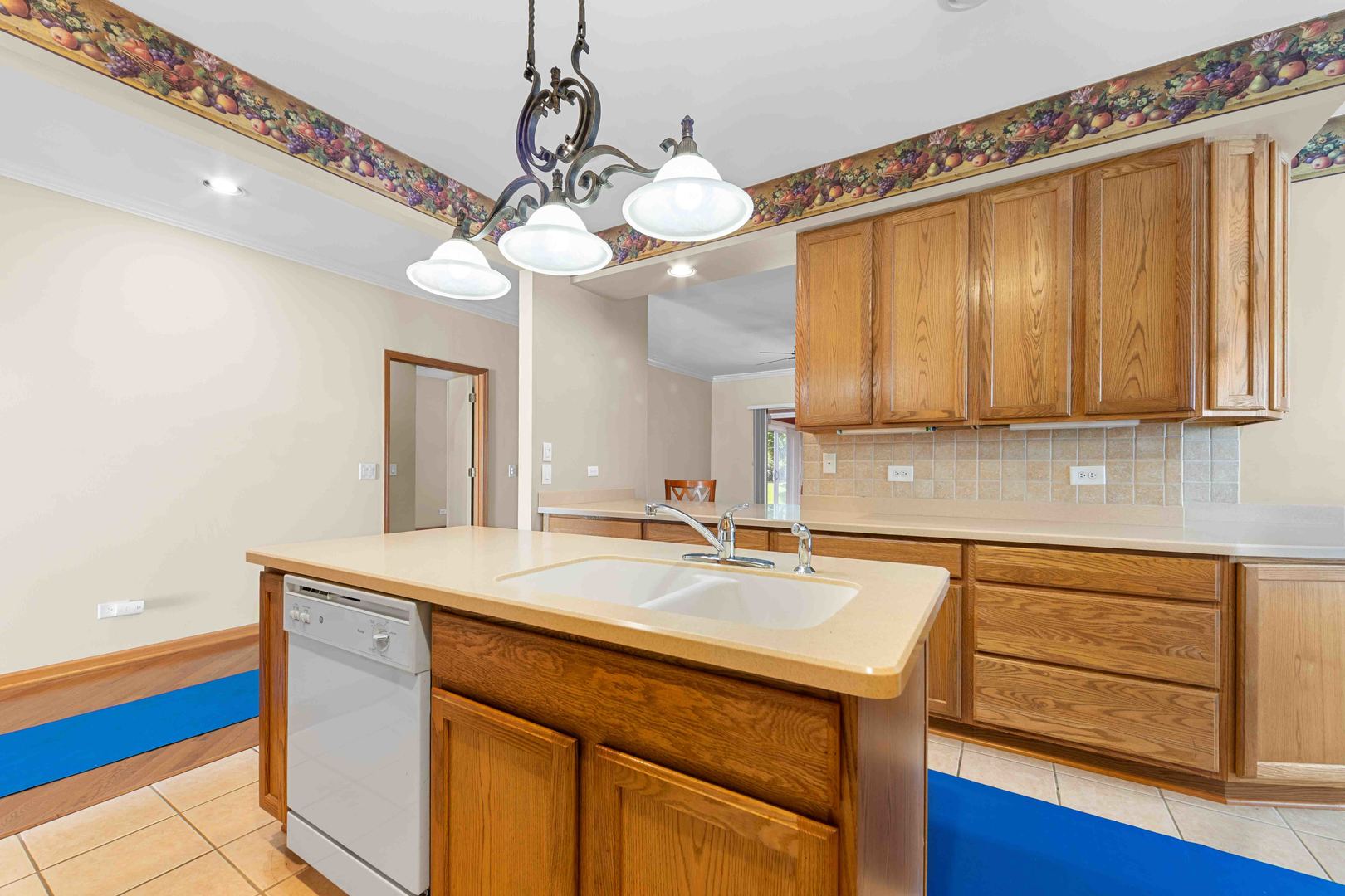 102 Hitching Post Lane