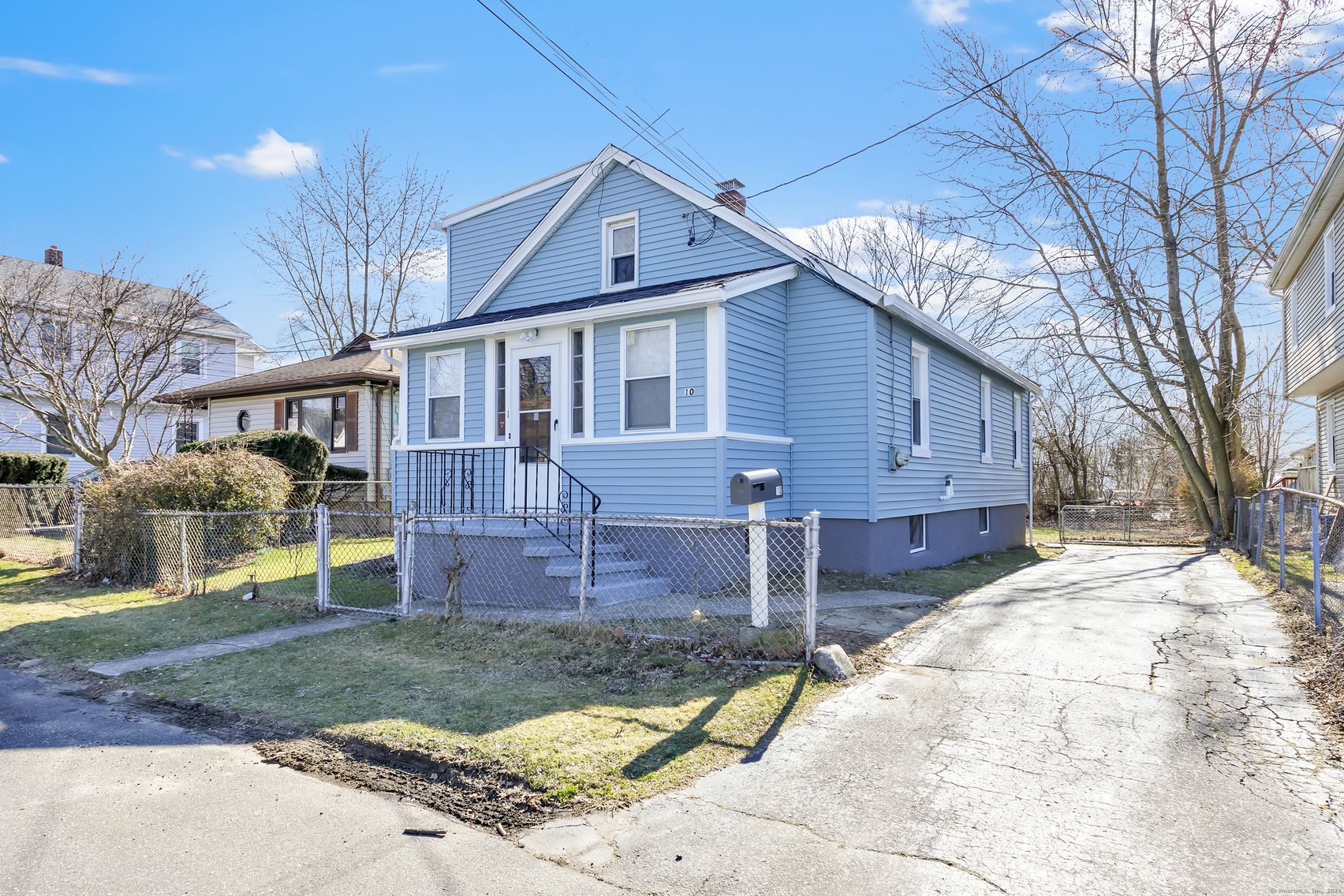 10 Rita Avenue