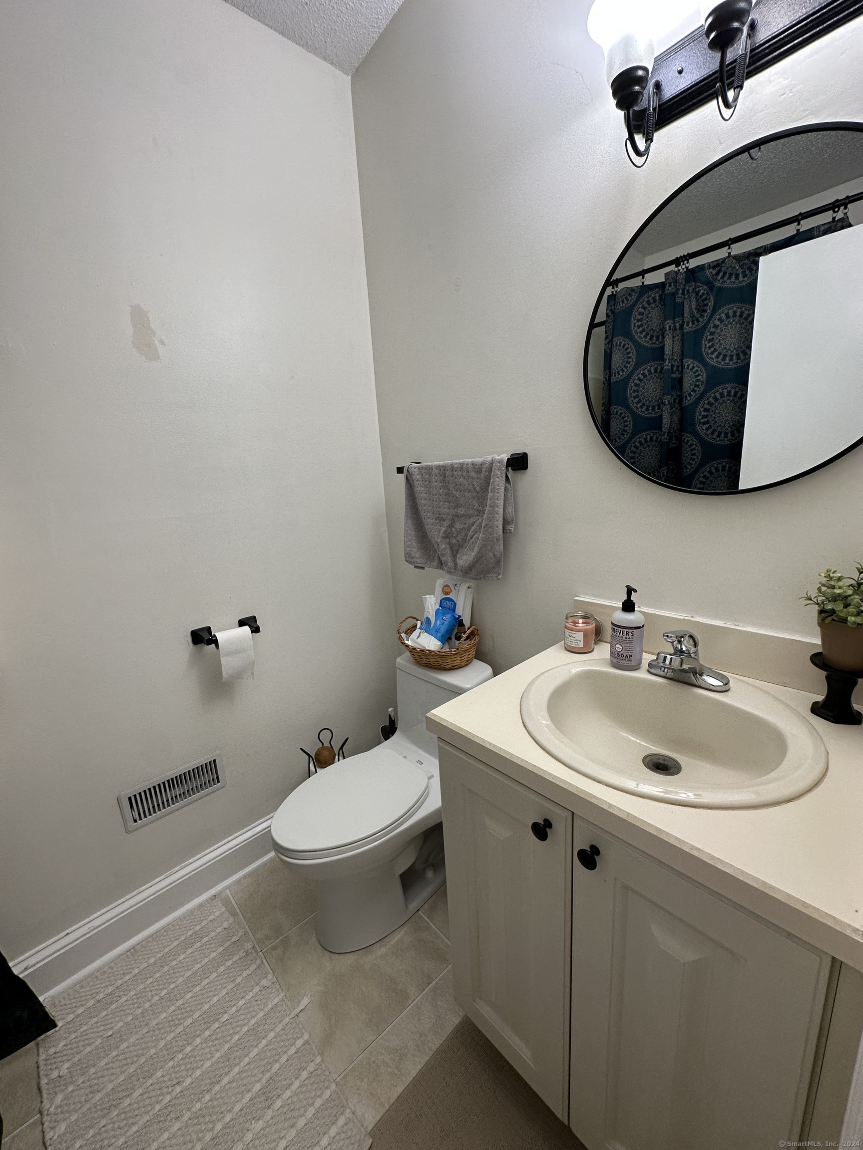 365 Mather Street Unit: APT 87