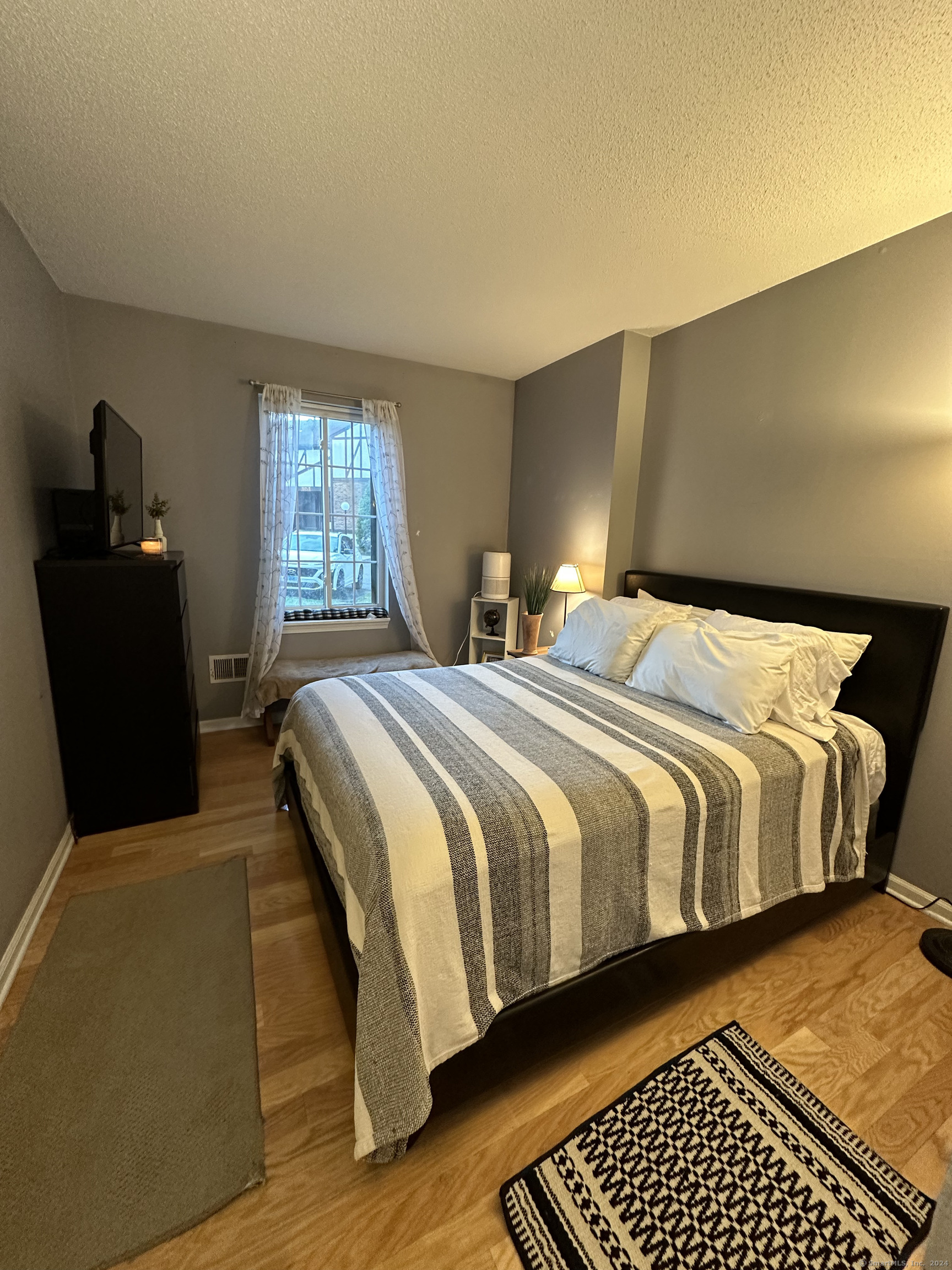 365 Mather Street Unit: APT 87