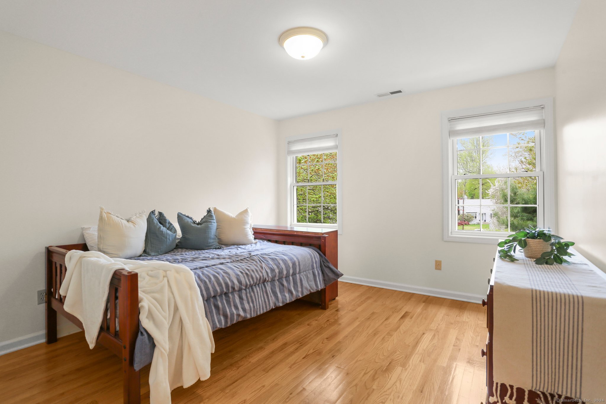 31 Oliva Place
