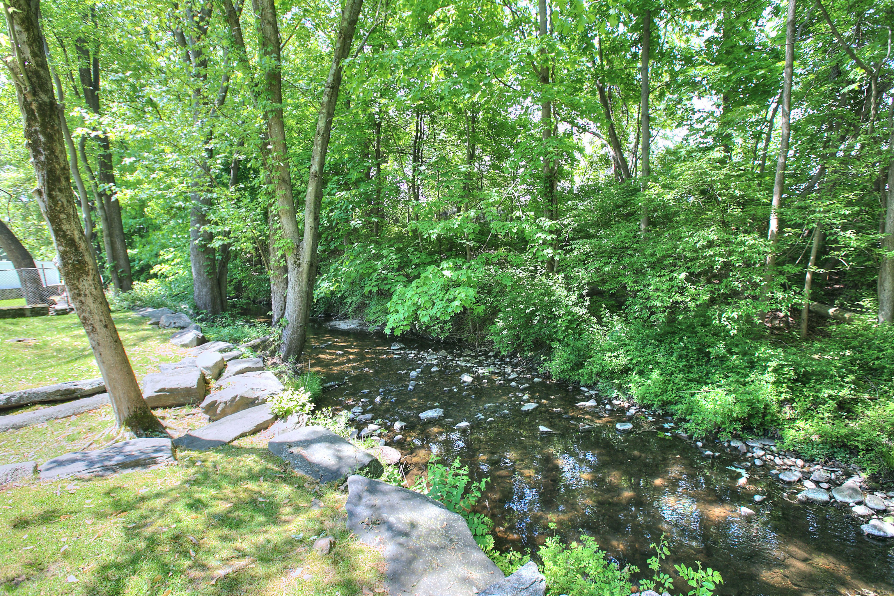 36 Highview Avenue APT 3