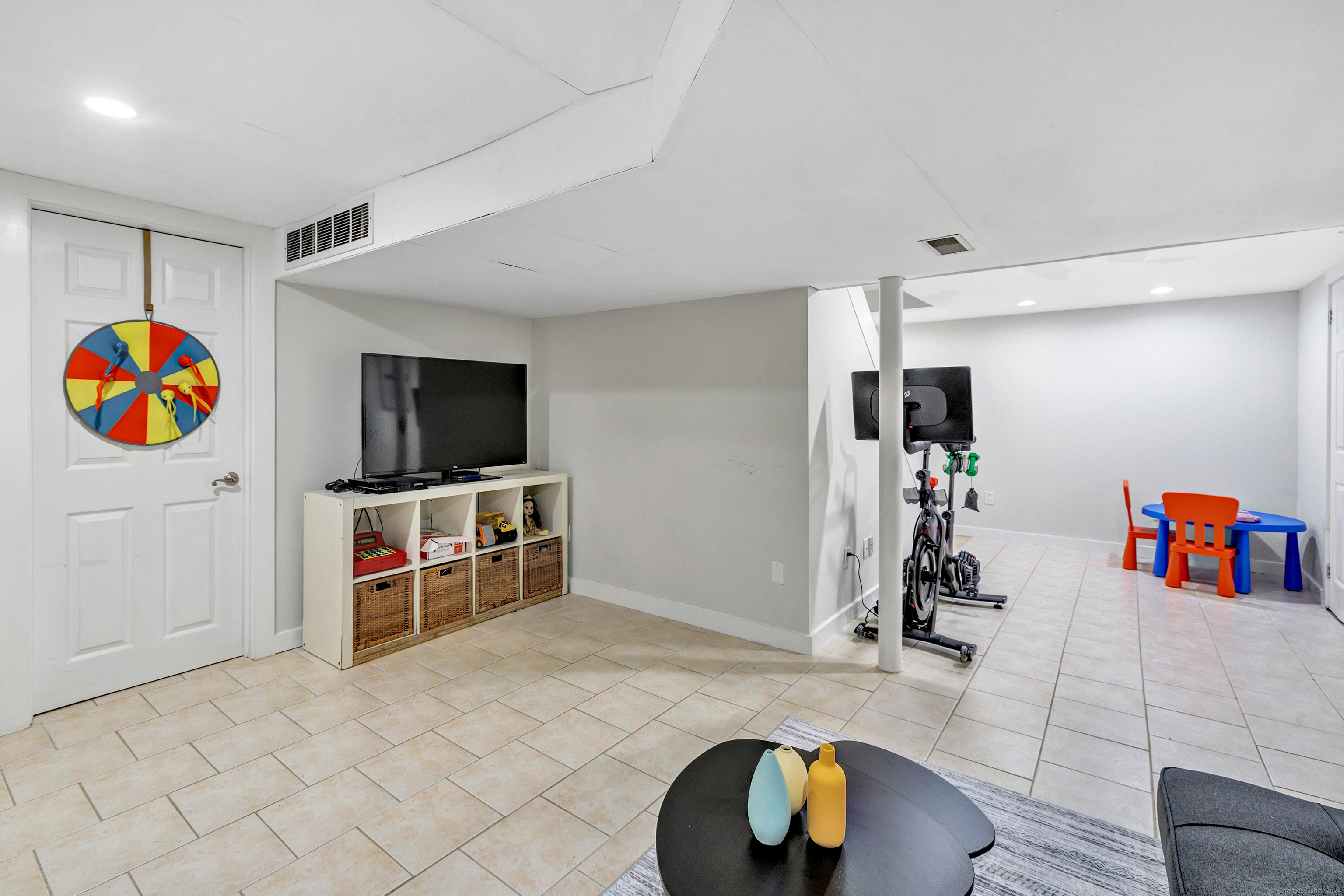 375 Edgefield Avenue