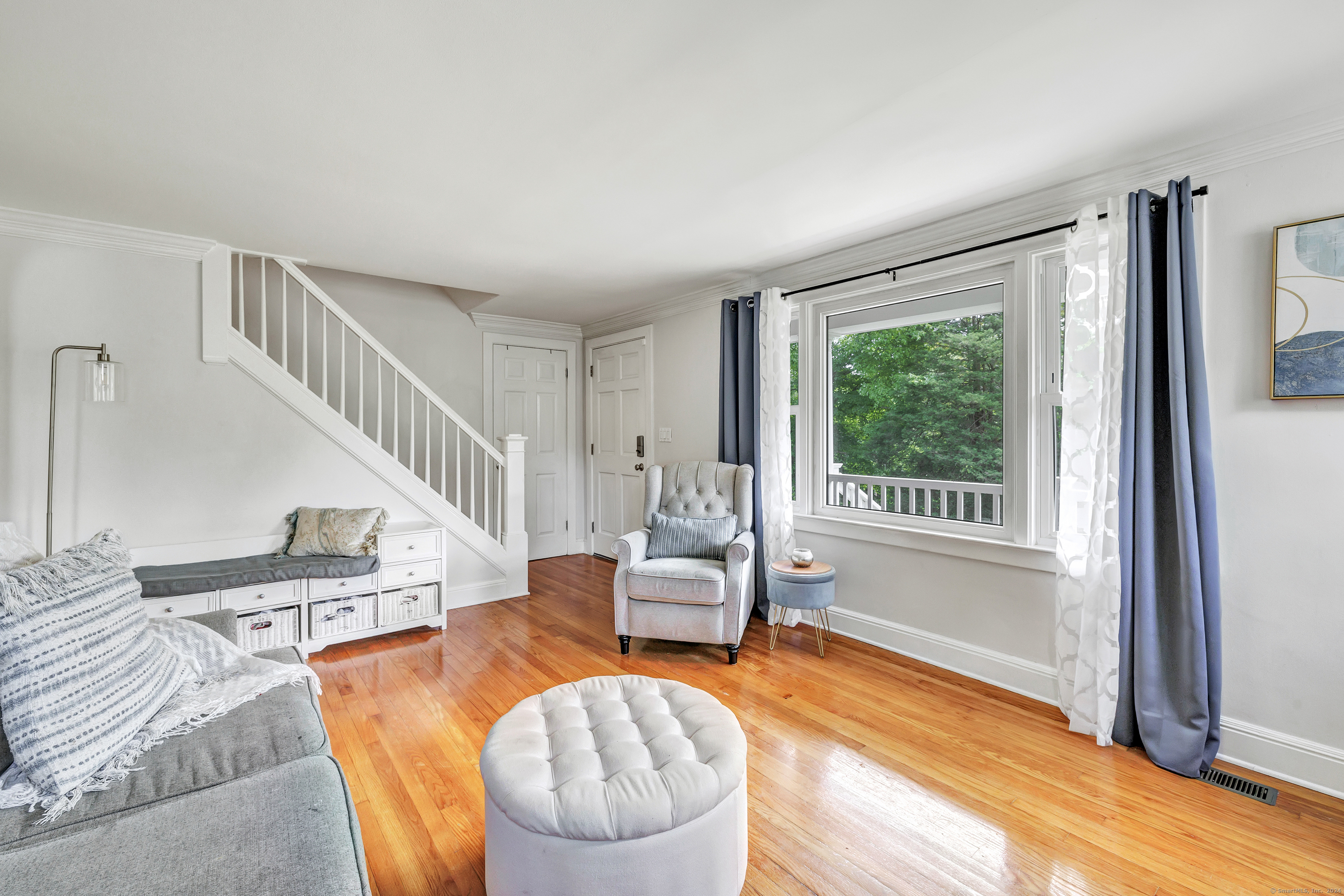 375 Edgefield Avenue
