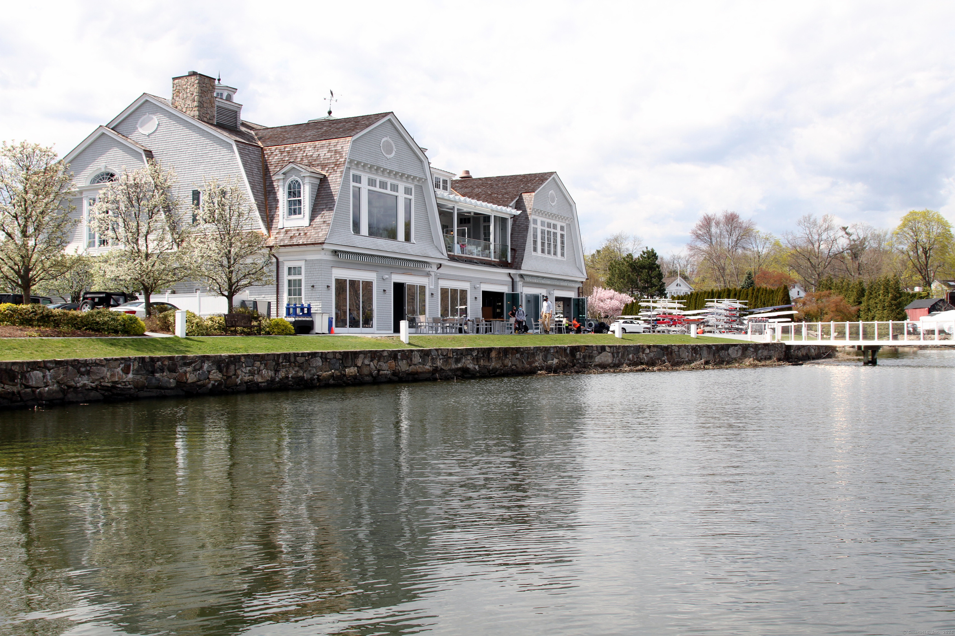 67 Grove Point
