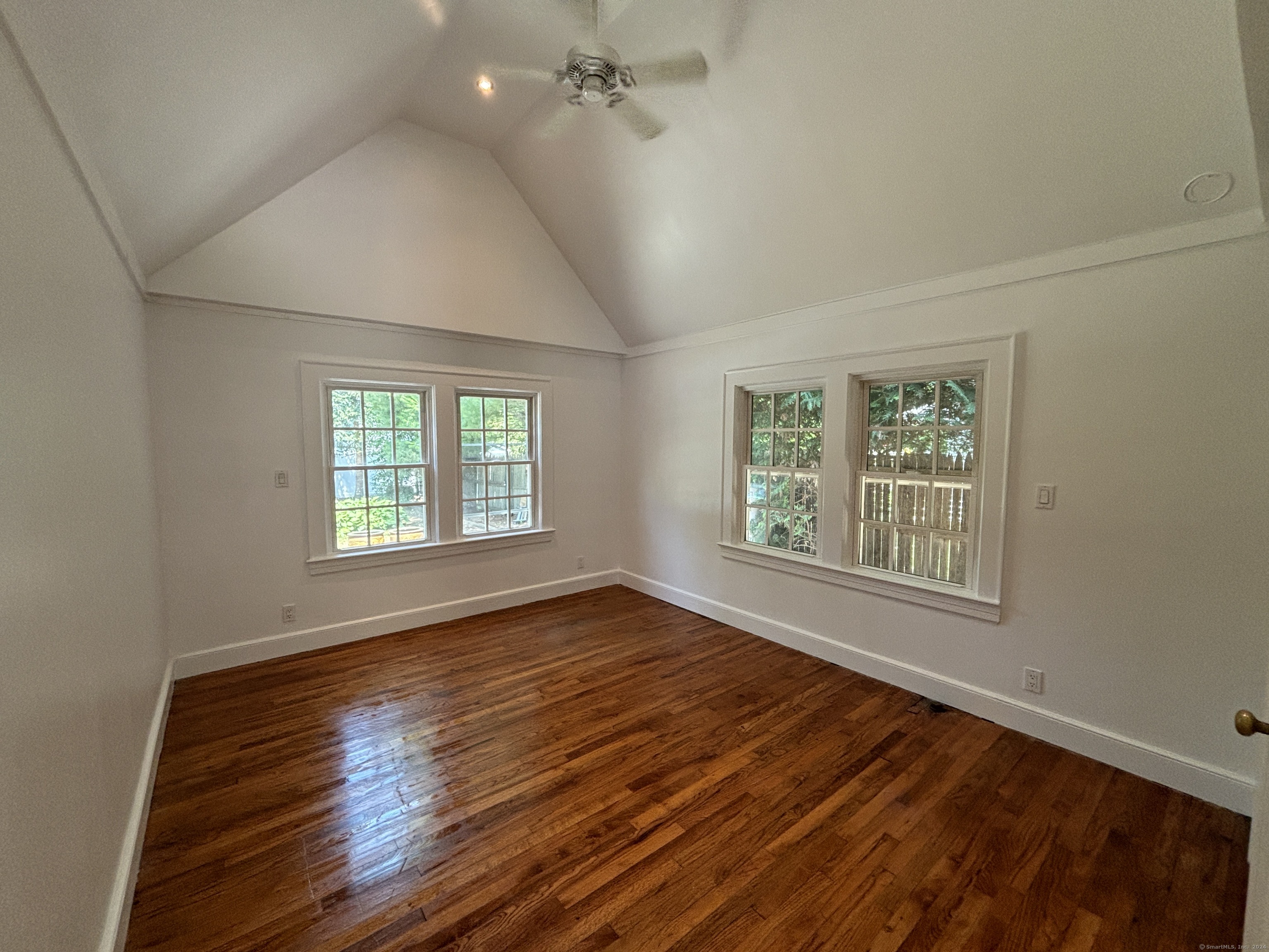 67 Grove Point