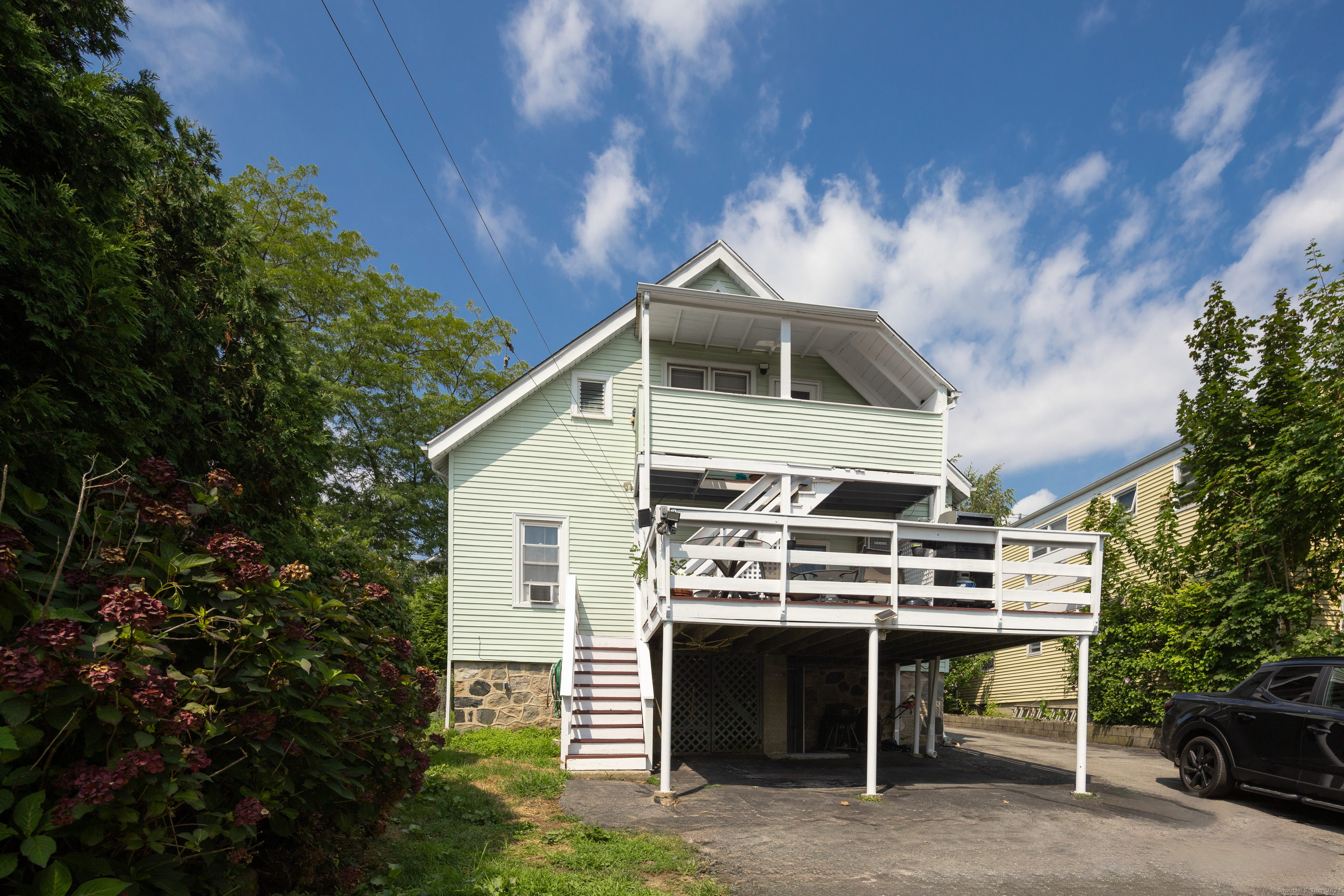 458 Fairfield Avenue