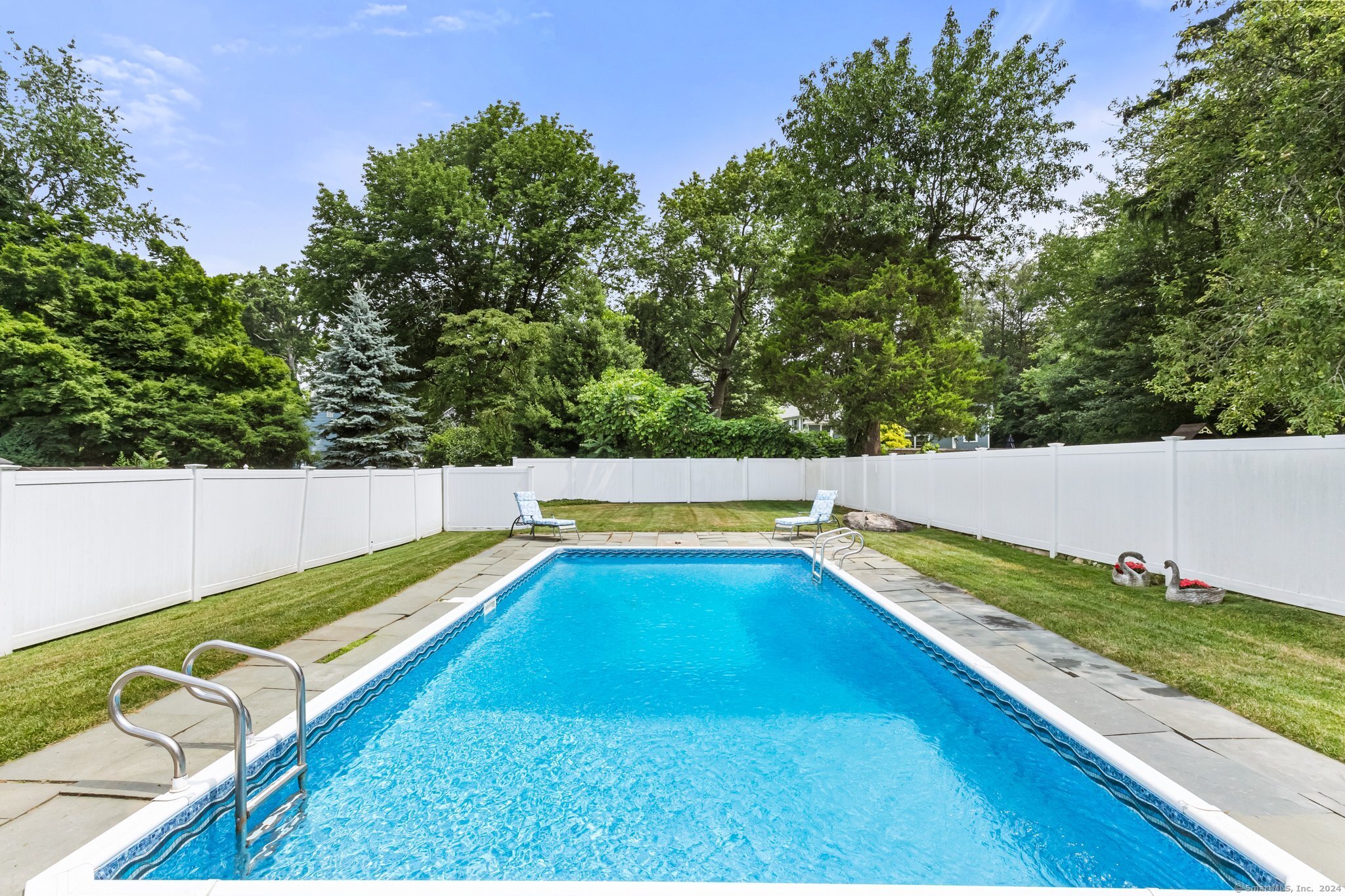 15 Thornhill Road