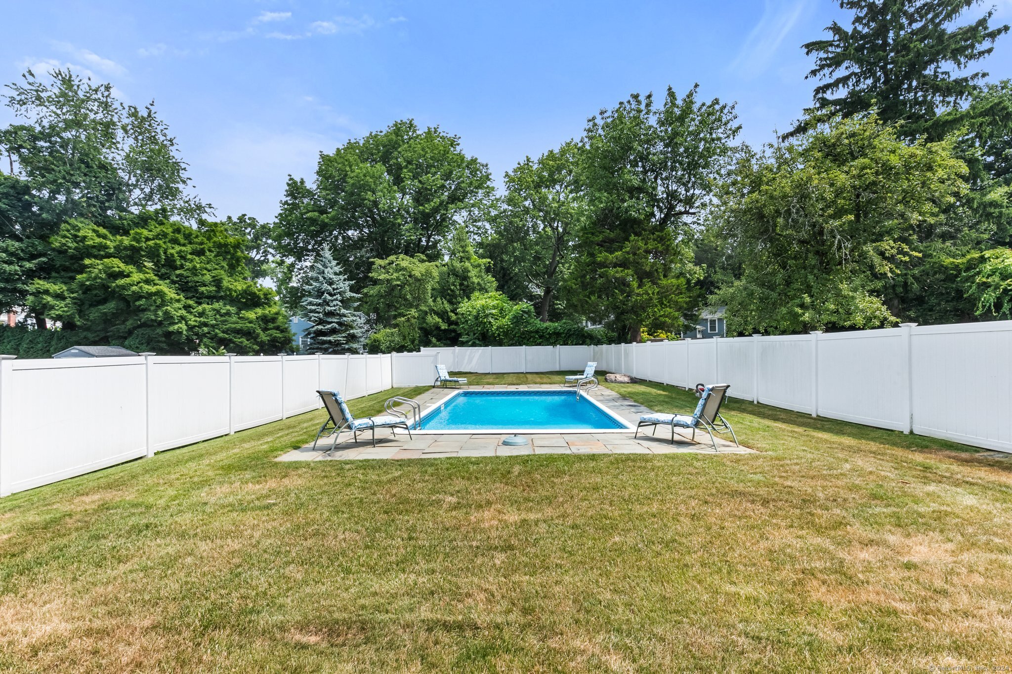 15 Thornhill Road
