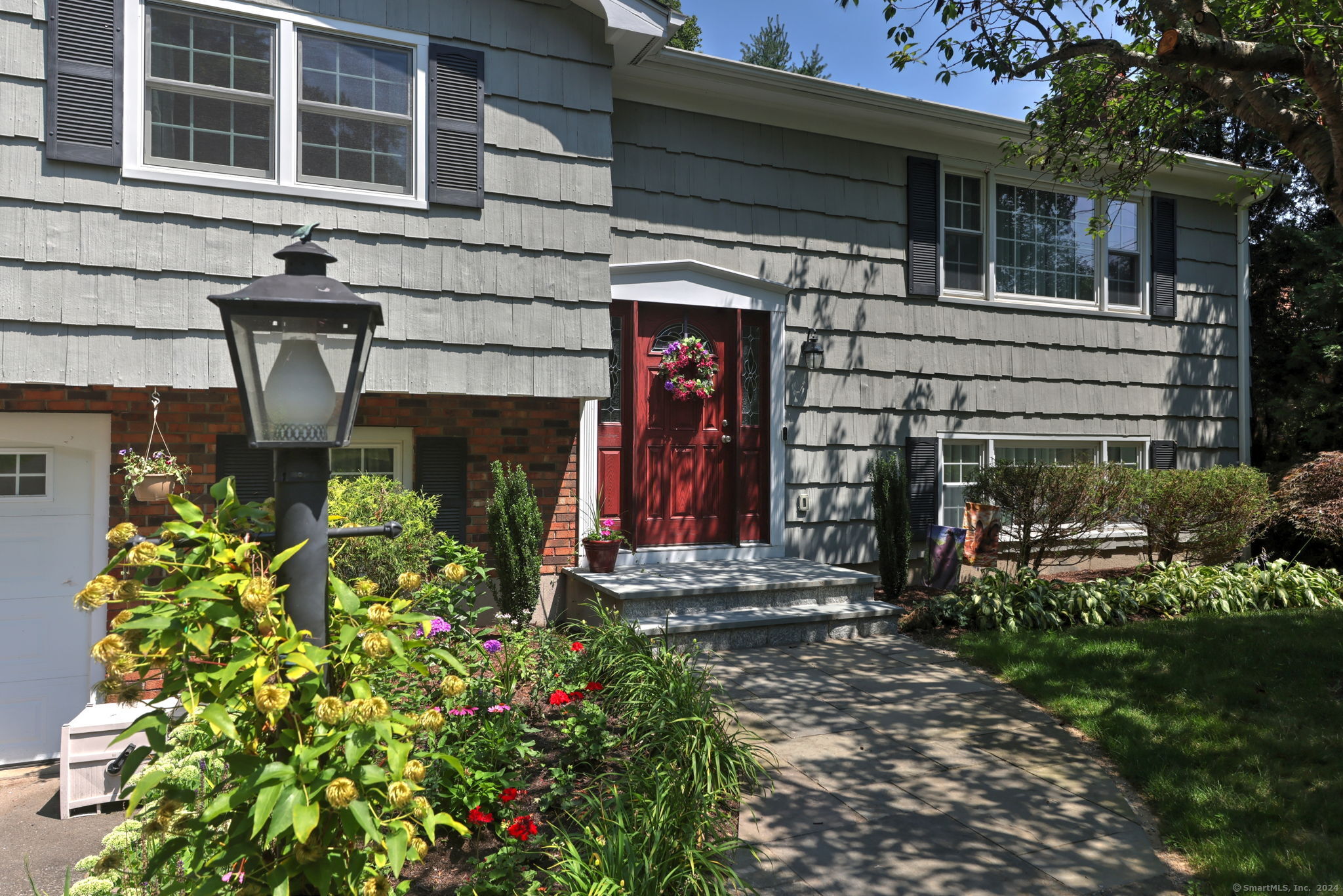 42 Linden Avenue
