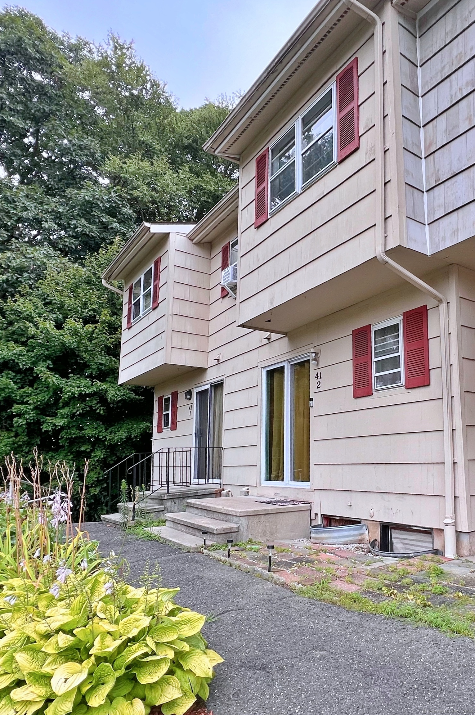 41 Ridge Road Unit: 2