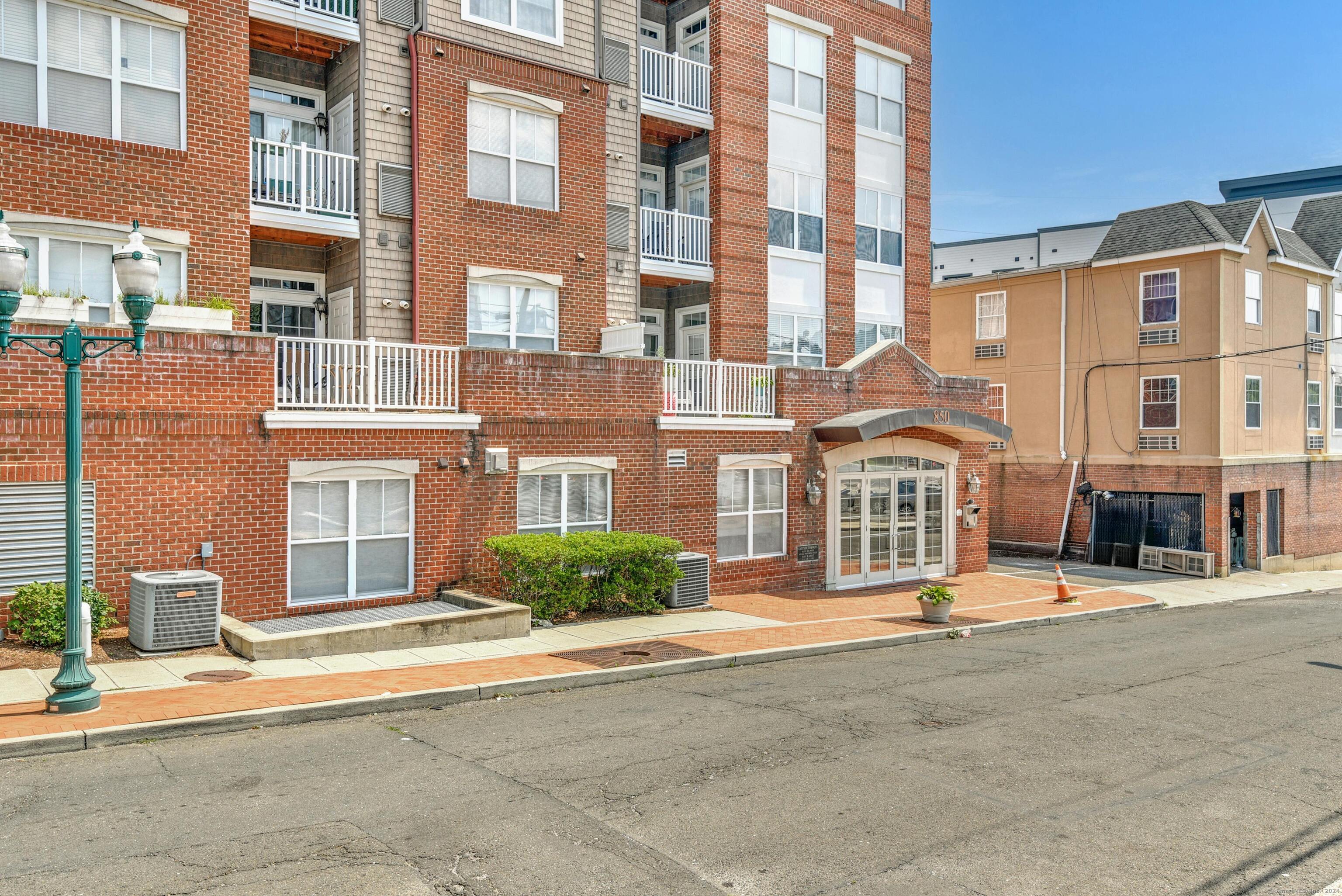 850 East Main Street Unit: APT.508
