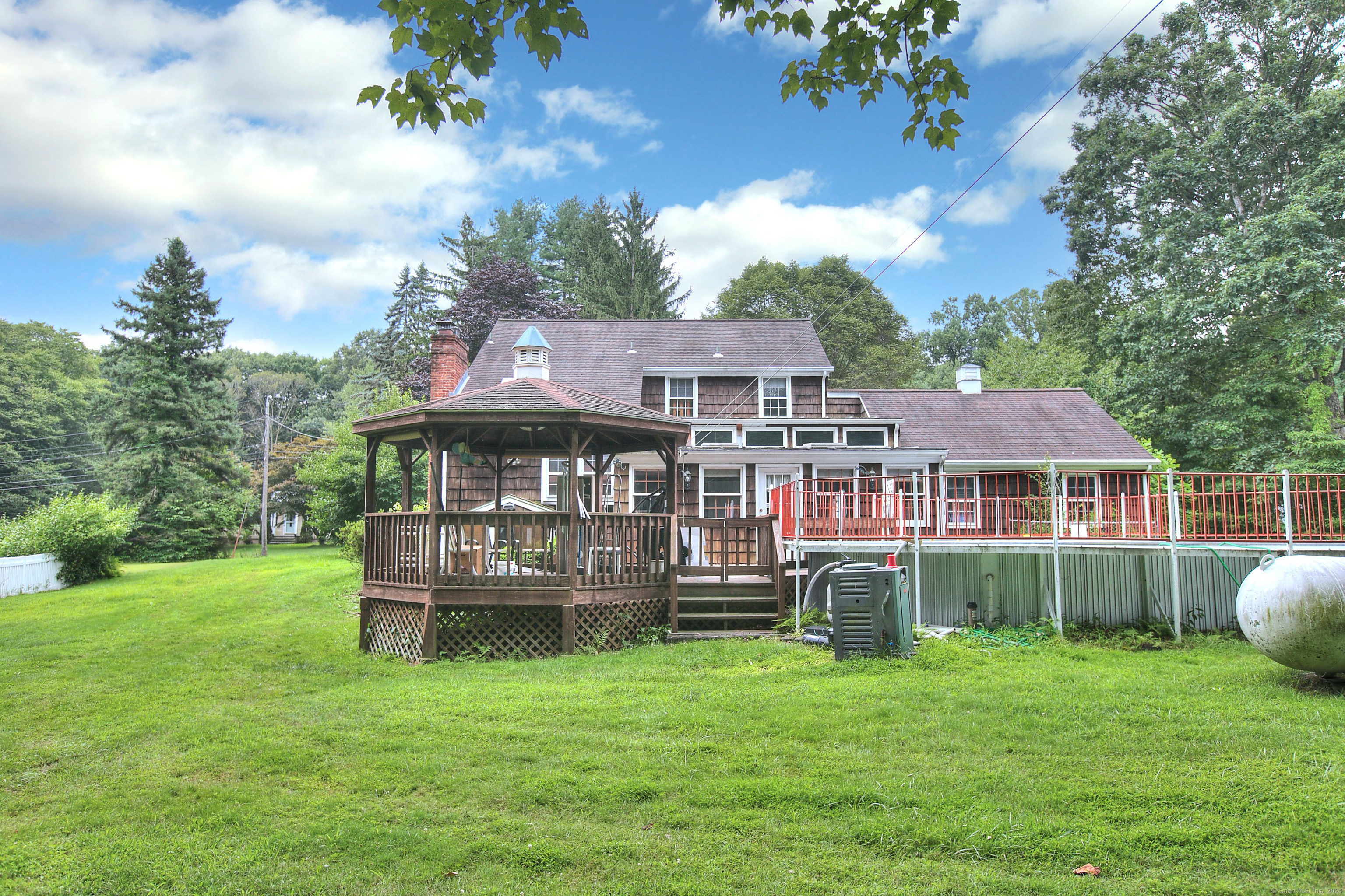 33 Meadowlark Drive