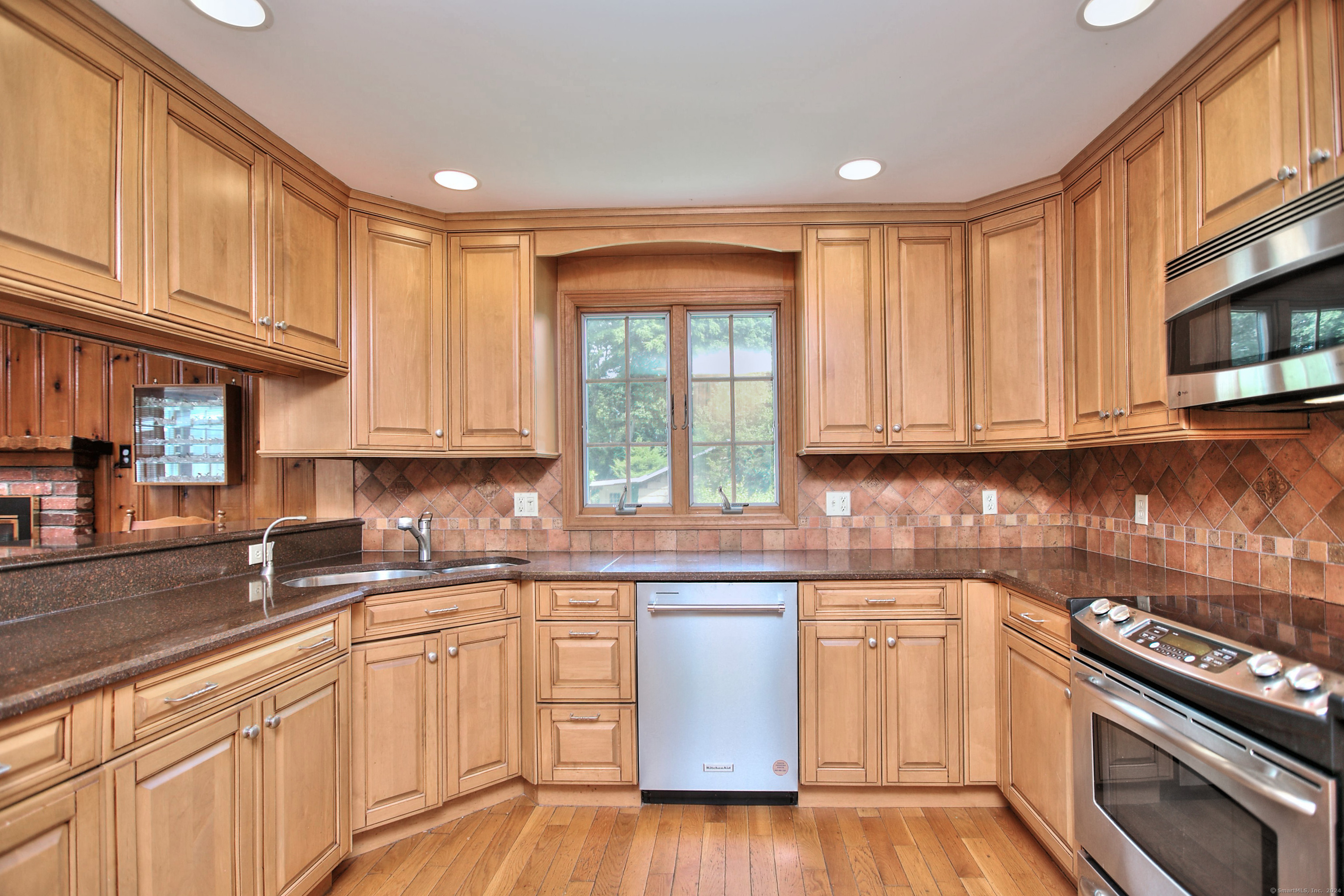 33 Meadowlark Drive