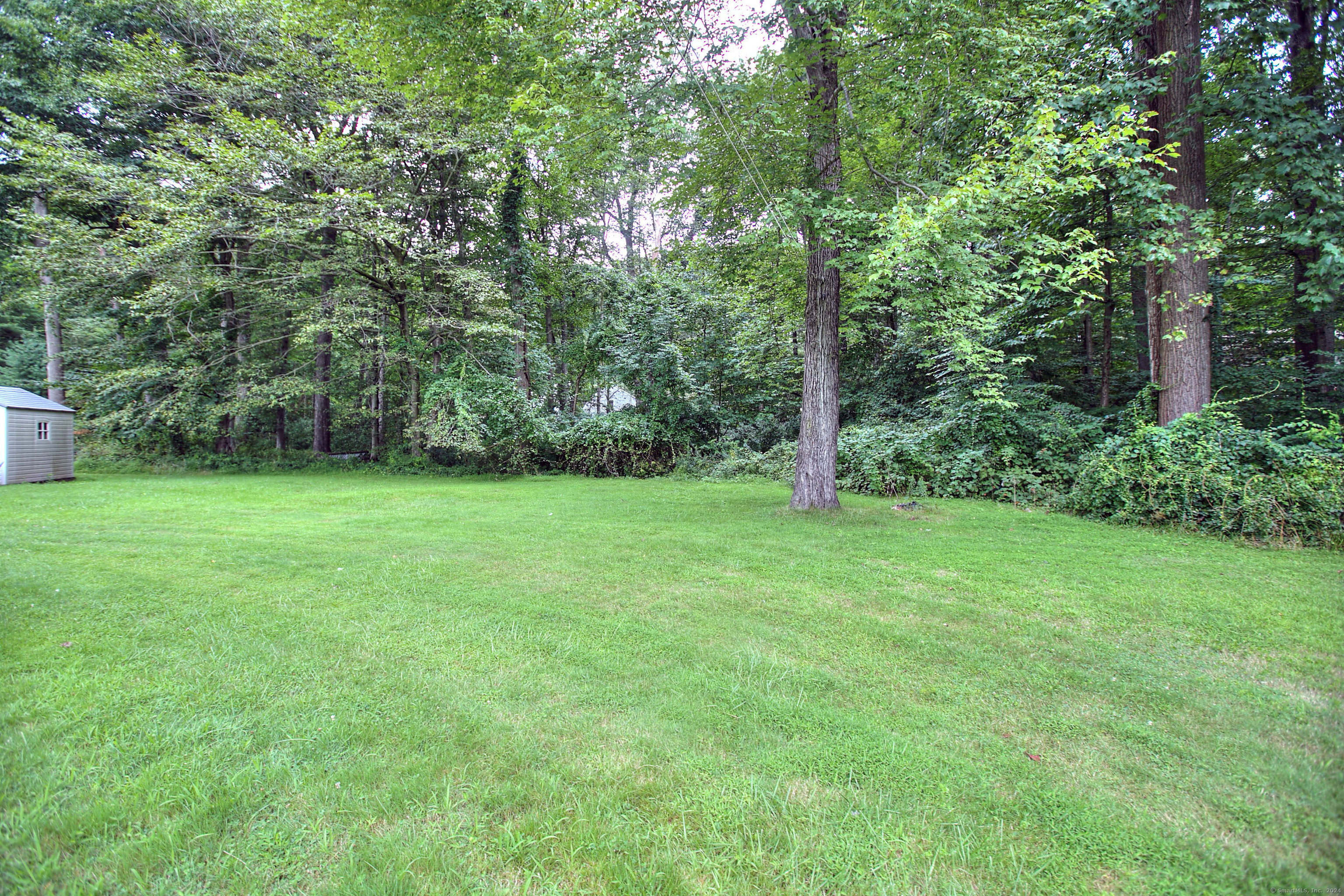33 Meadowlark Drive
