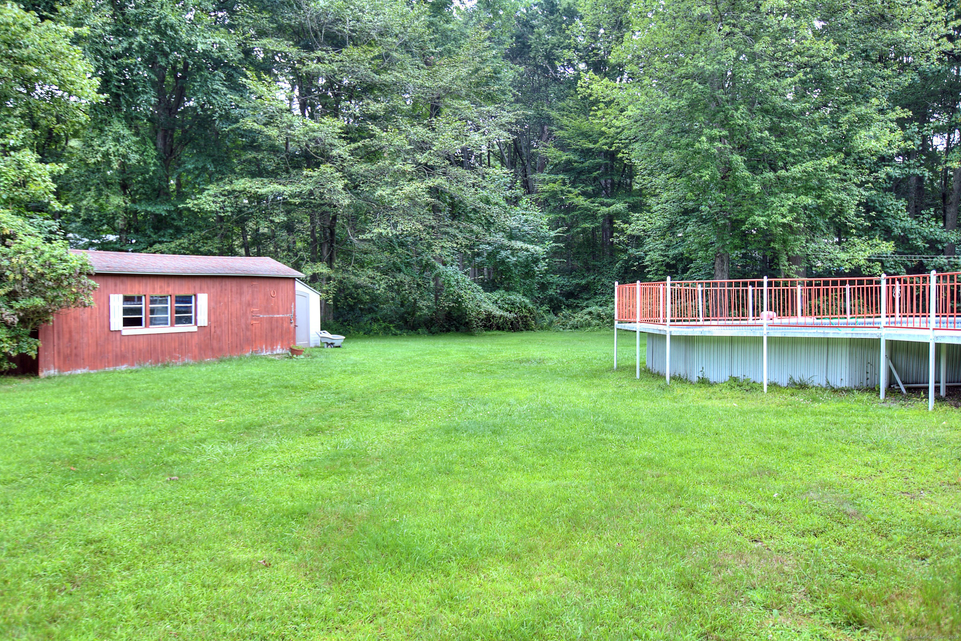 33 Meadowlark Drive
