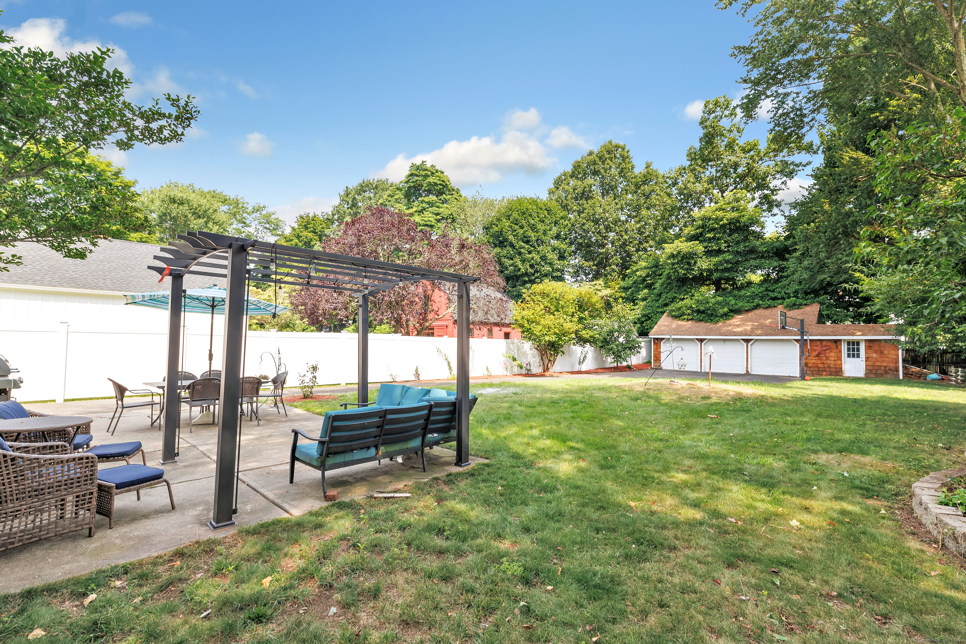 136 Henderson Road